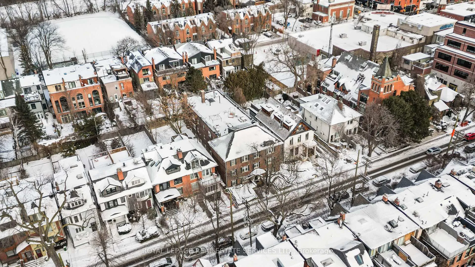 Photo 13 of 28 Macpherson Avenue, Toronto, The Annex — HOMEH