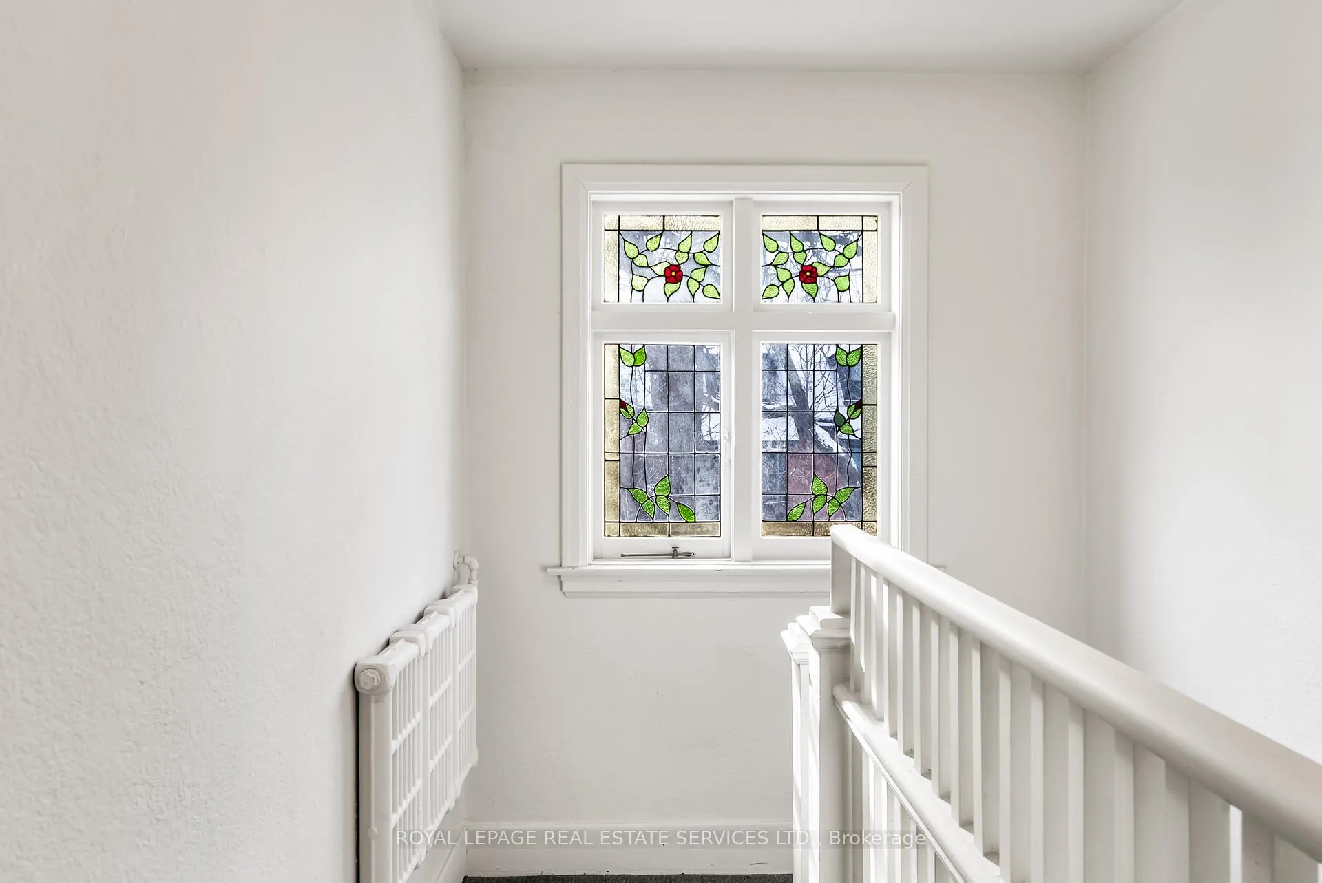 Photo 3 of 28 Macpherson Avenue, Toronto, The Annex — HOMEH