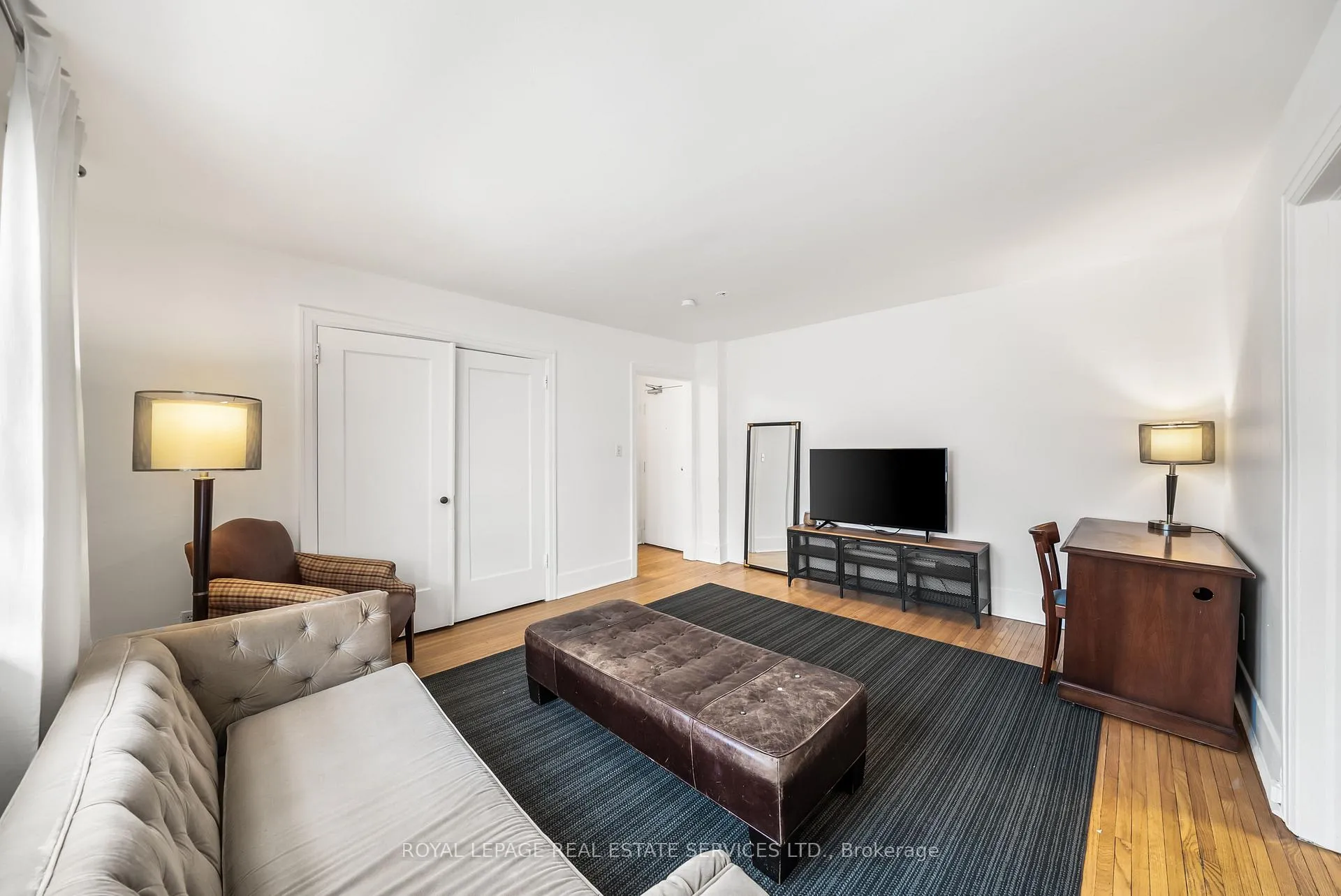 Photo 5 of 28 Macpherson Avenue, Toronto, The Annex — HOMEH