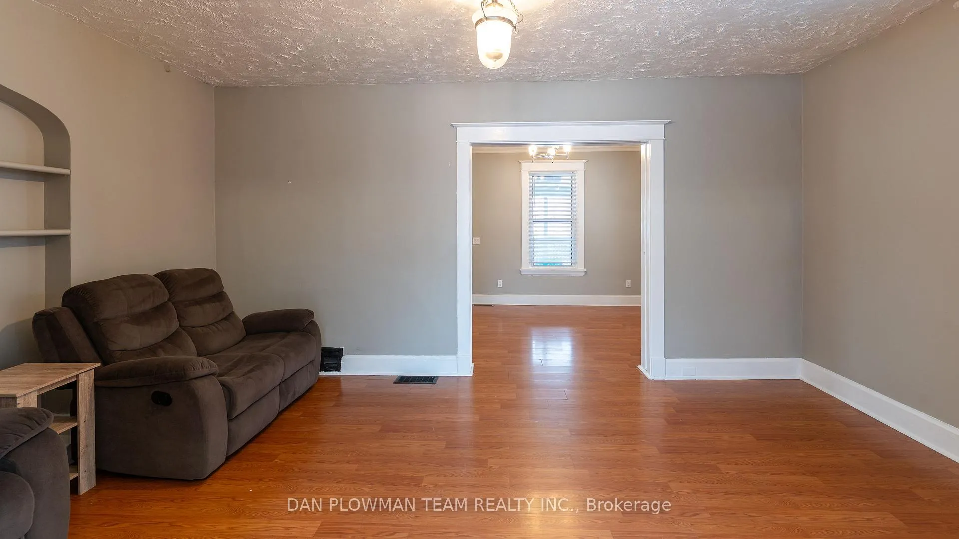 Photo 7 of 62 Park Road S, Oshawa, Vanier — HOMEH
