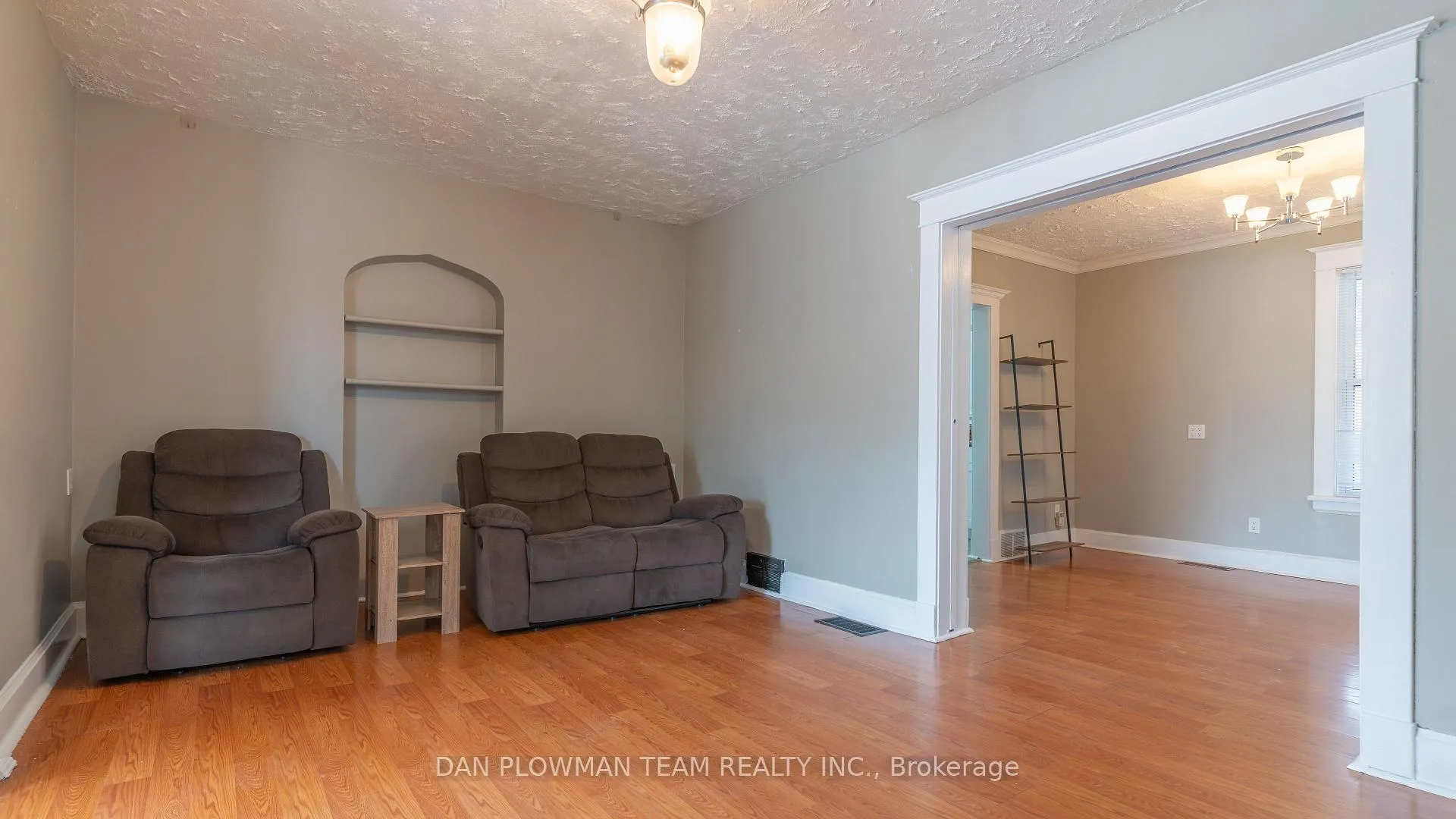 Photo 8 of 62 Park Road S, Oshawa, Vanier — HOMEH