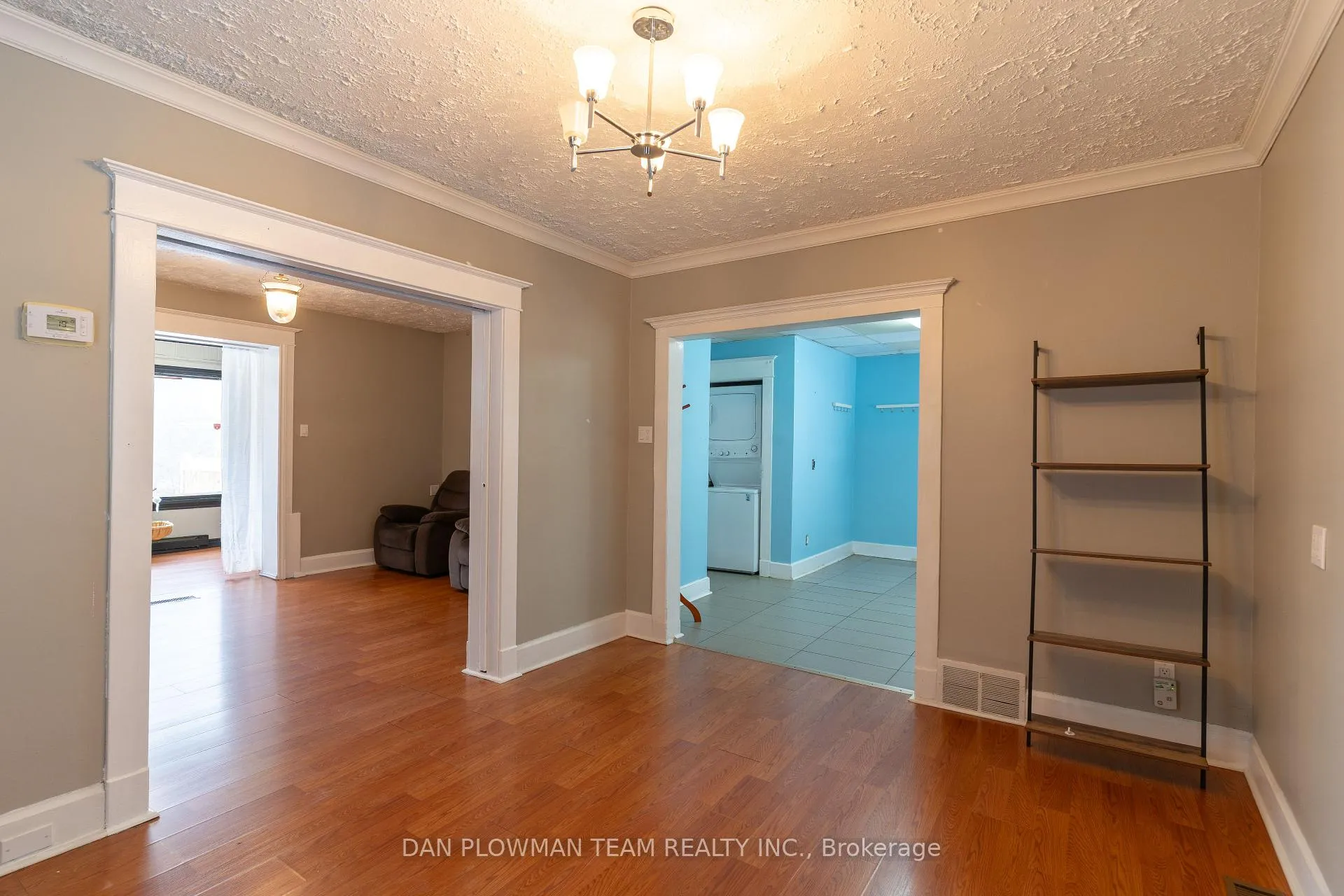 Photo 9 of 62 Park Road S, Oshawa, Vanier — HOMEH