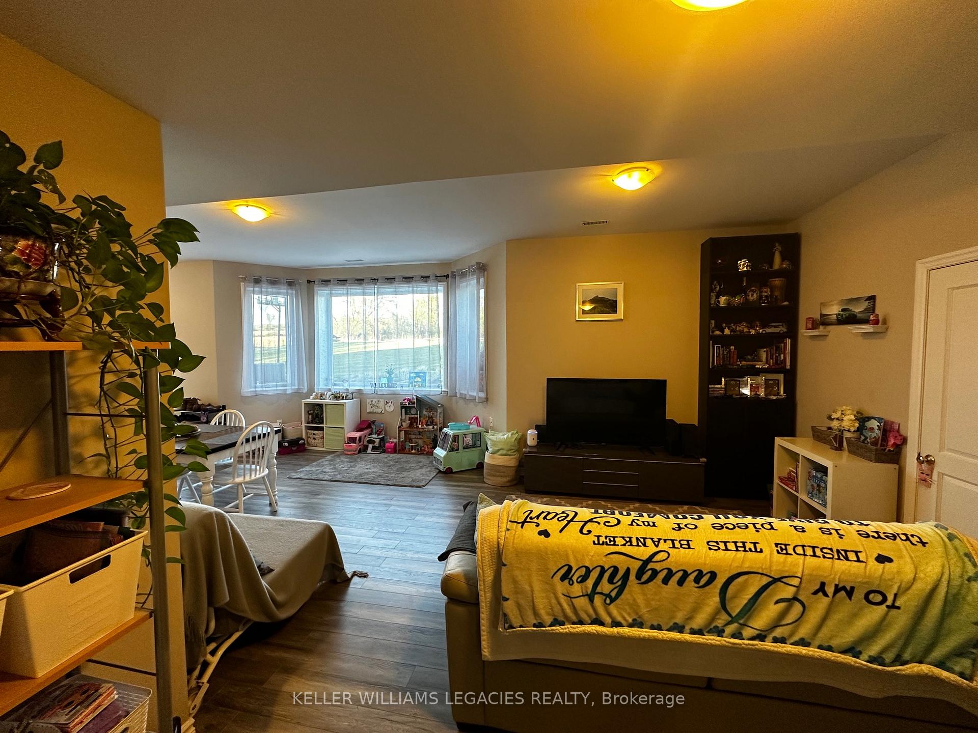Photo 11 of 12555 10th Concession Road, King, Rural King — HOMEH
