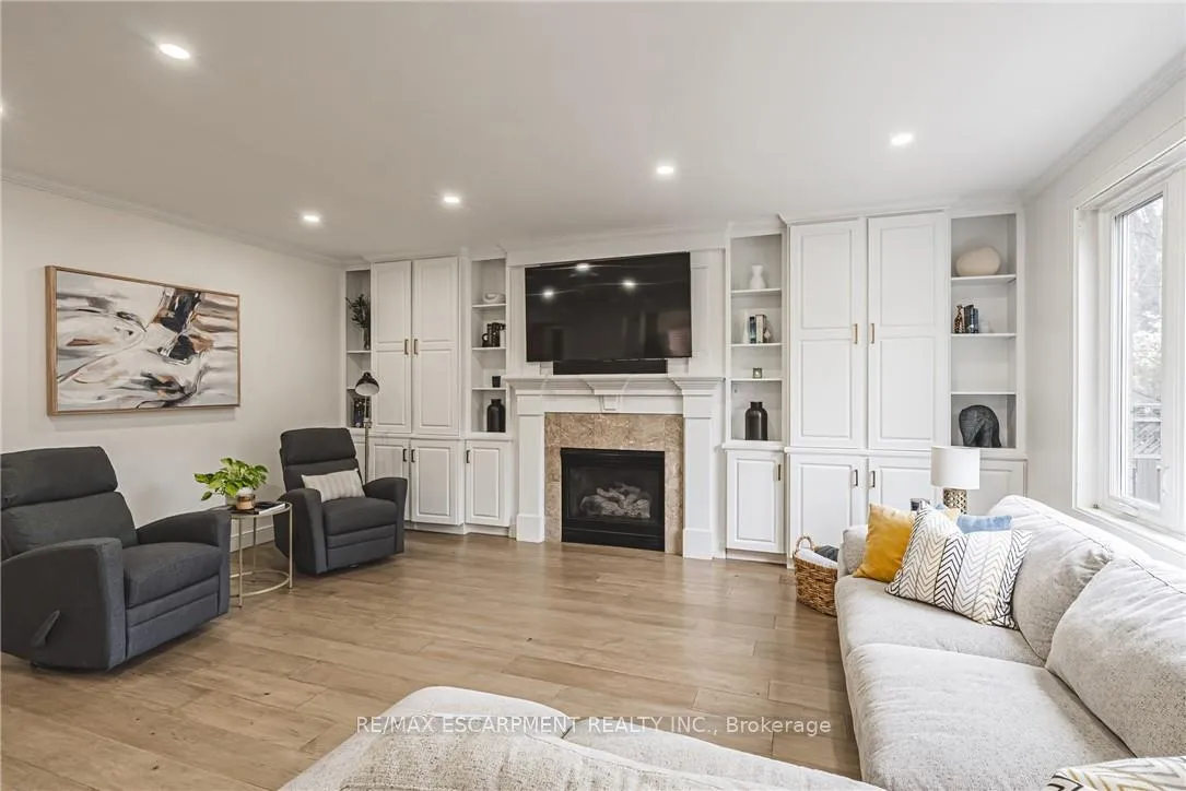 Photo 15 of 6 Windmill Place, Hamilton, Dundas — HOMEH