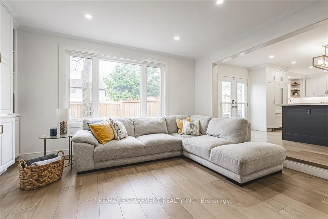 Photo 17 of 6 Windmill Place, Hamilton, Dundas — HOMEH