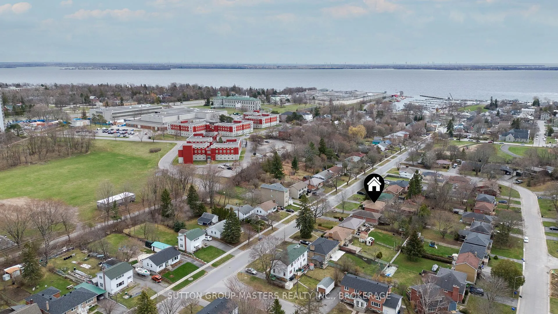 Photo 3 of 250 Yonge Street, Kingston, Central City West — HOMEH