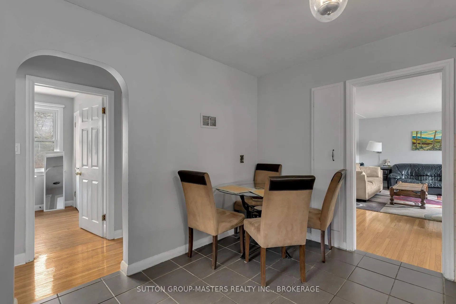 Photo 11 of 250 Yonge Street, Kingston, Central City West — HOMEH