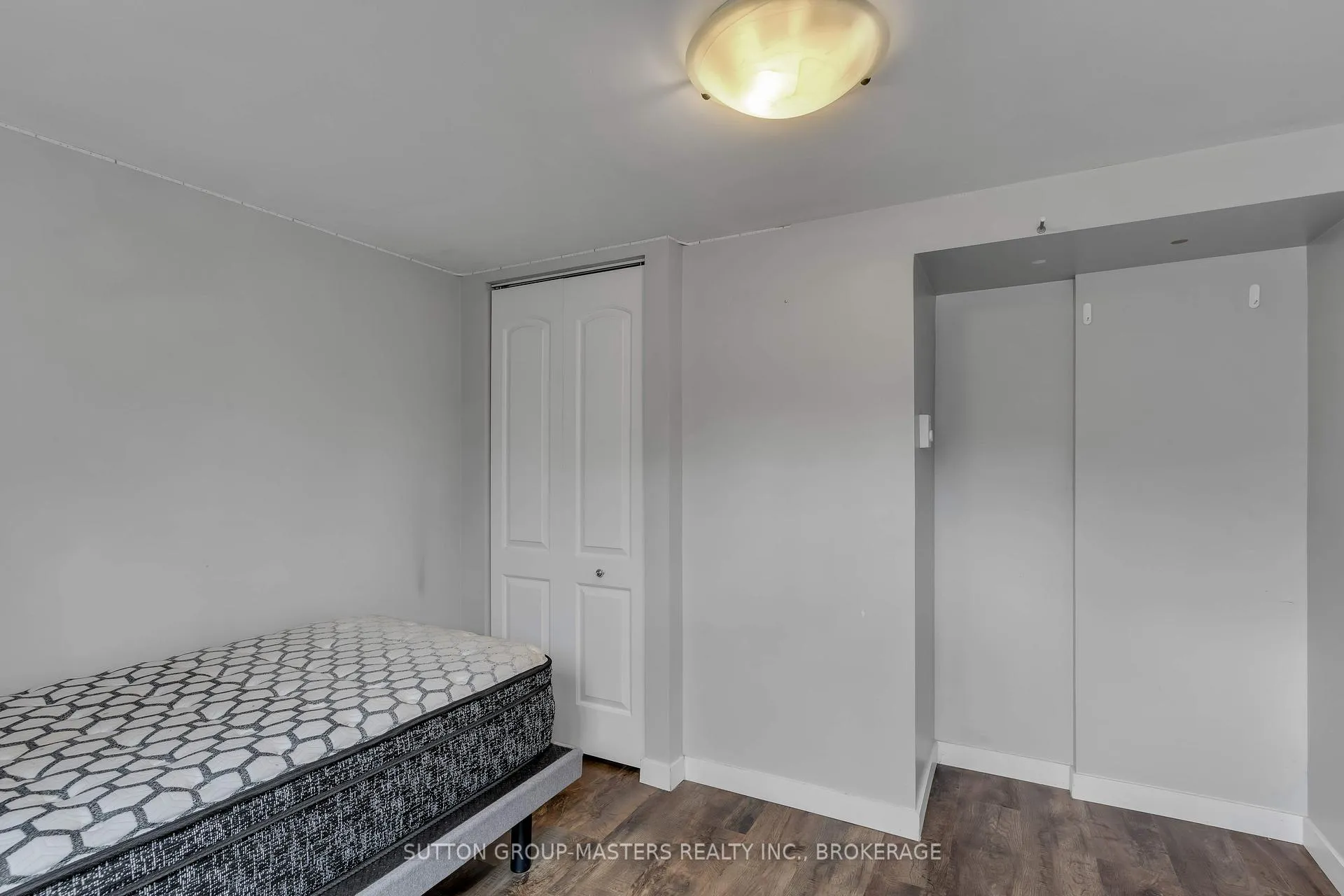 Photo 32 of 250 Yonge Street, Kingston, Central City West — HOMEH
