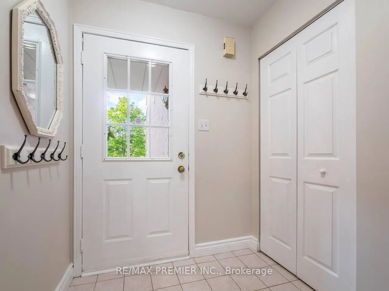 Photo 5 of 39 Ross Linton Drive, Aurora, Aurora Highlands — HOMEH