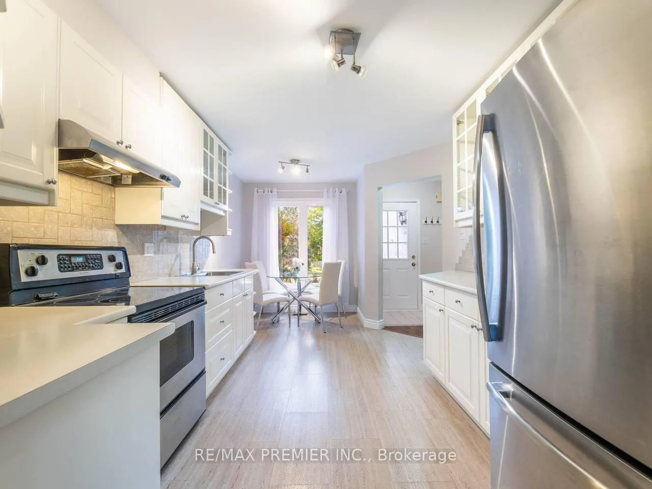 Photo 8 of 39 Ross Linton Drive, Aurora, Aurora Highlands — HOMEH