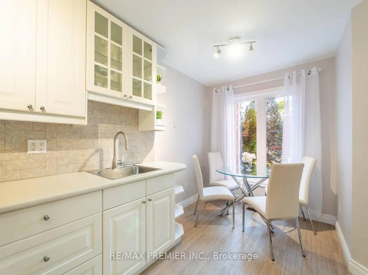 Photo 10 of 39 Ross Linton Drive, Aurora, Aurora Highlands — HOMEH