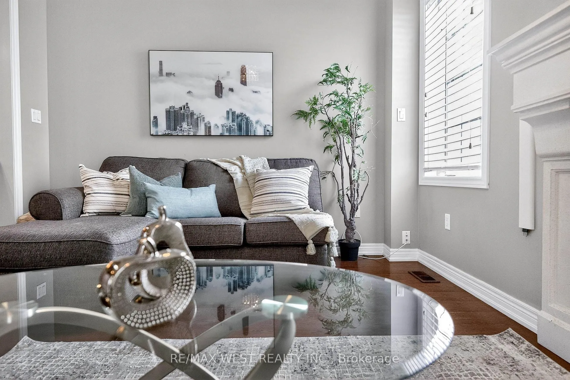 Photo 12 of 99 Alexie Way, Vaughan, Vellore Village — HOMEH