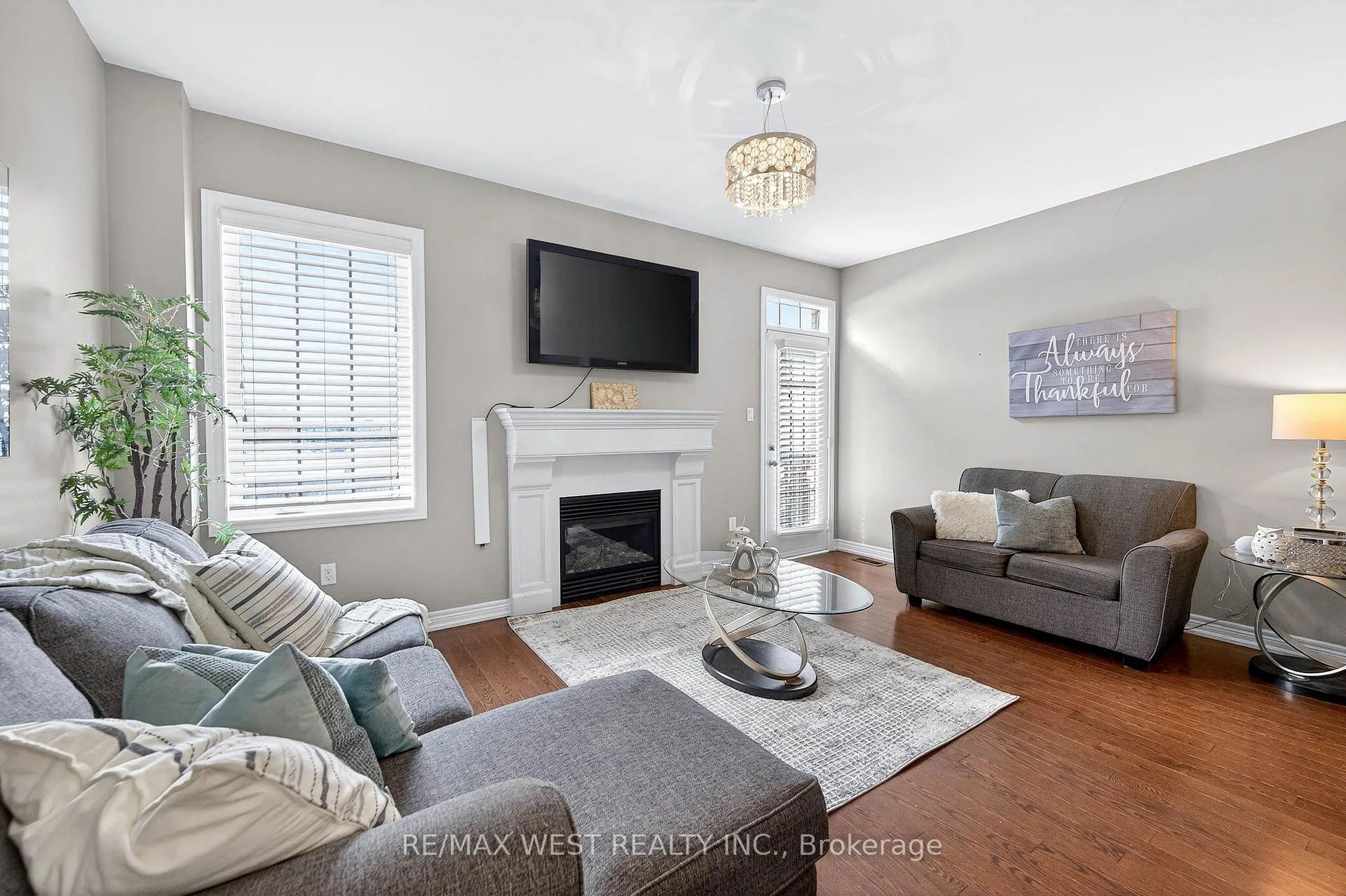 Photo 13 of 99 Alexie Way, Vaughan, Vellore Village — HOMEH