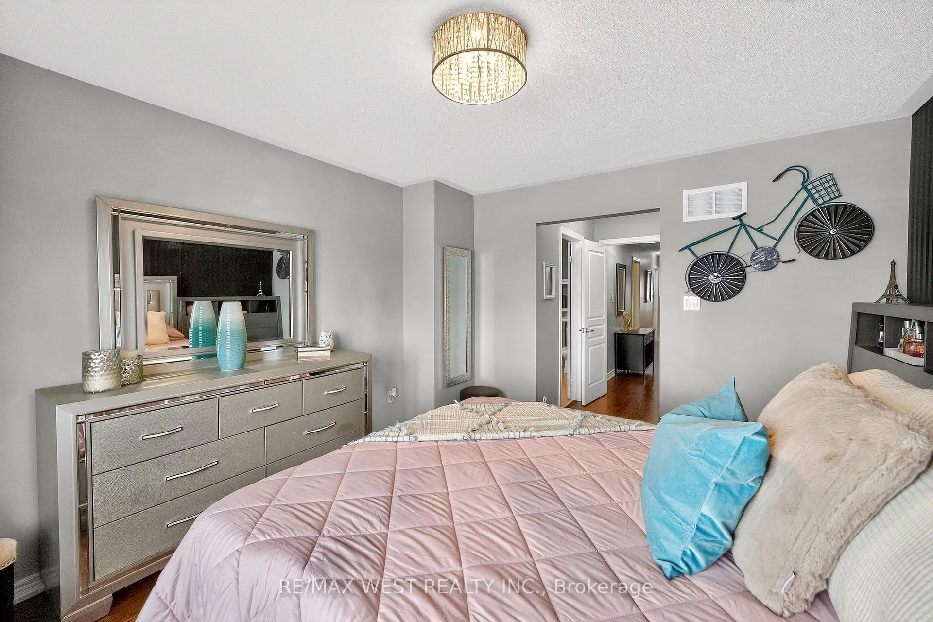 Photo 29 of 99 Alexie Way, Vaughan, Vellore Village — HOMEH