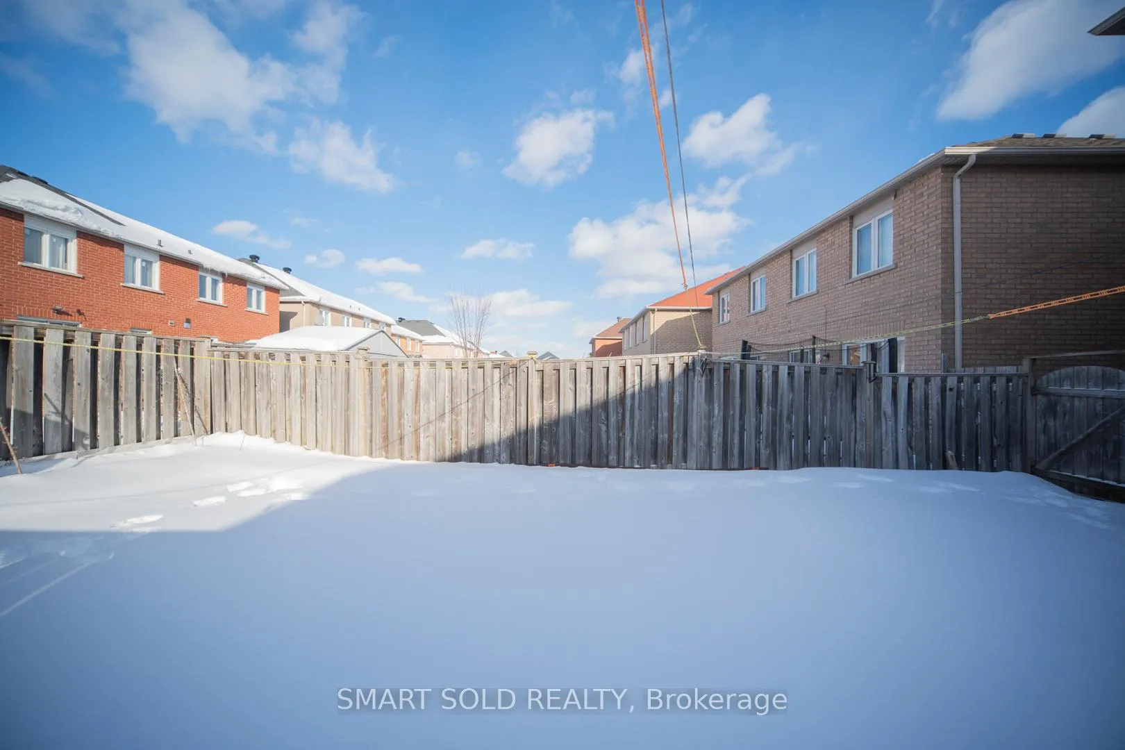Photo 7 of 28 Tara Crescent, Markham, Cedarwood — HOMEH