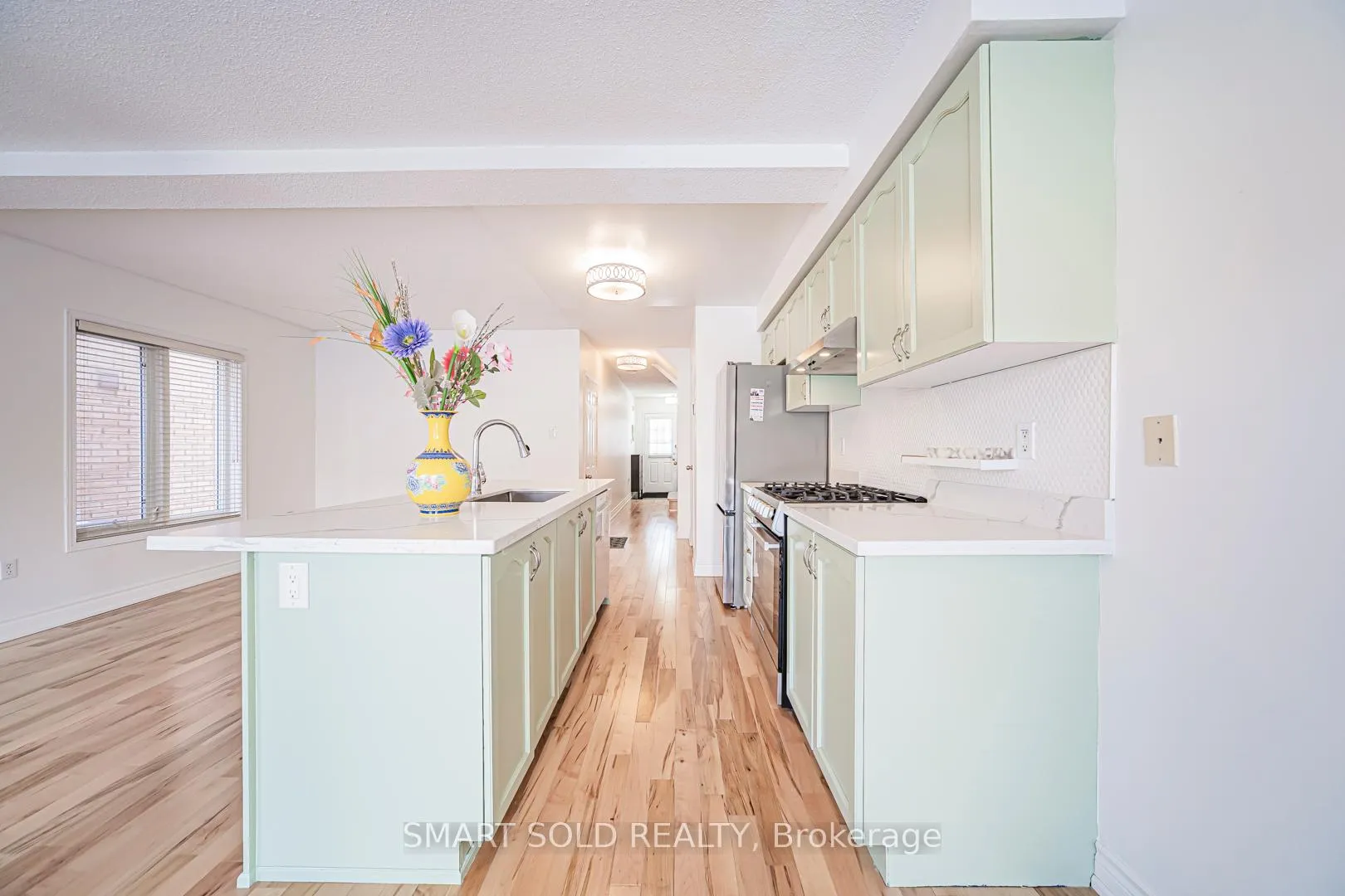 Photo 14 of 28 Tara Crescent, Markham, Cedarwood — HOMEH
