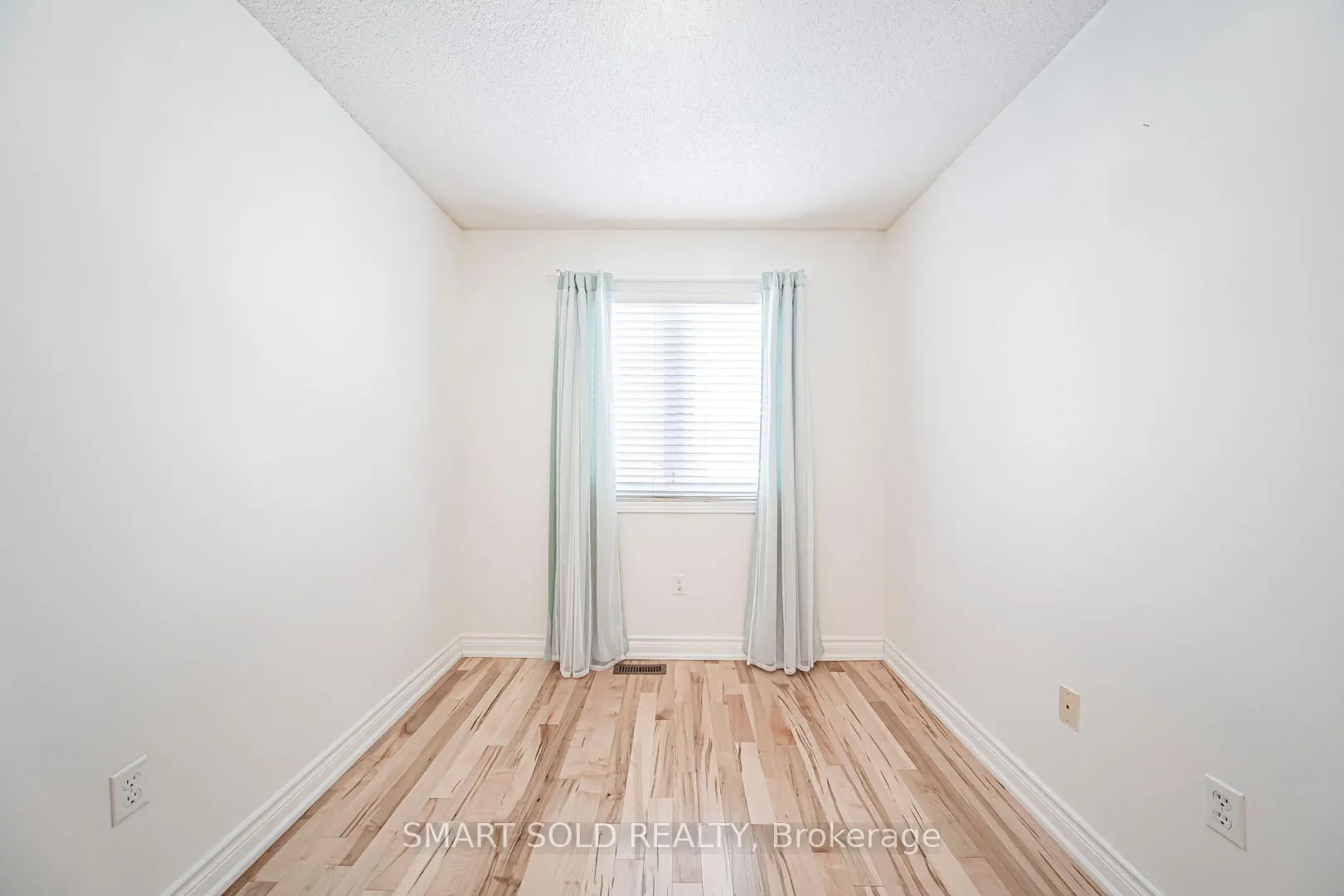 Photo 27 of 28 Tara Crescent, Markham, Cedarwood — HOMEH