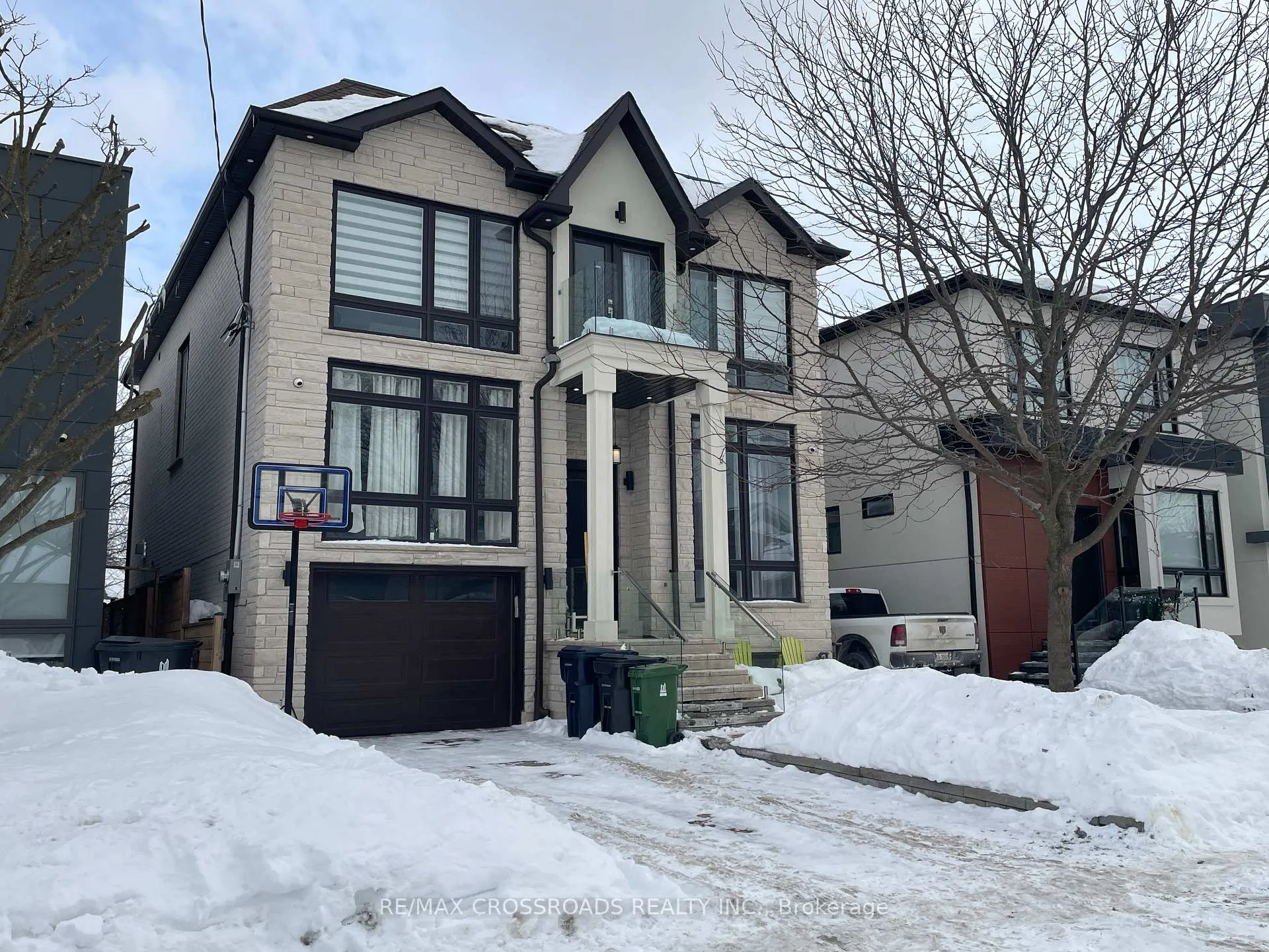 Photo 2 of 89 Cadorna Avenue, Toronto, East York — HOMEH