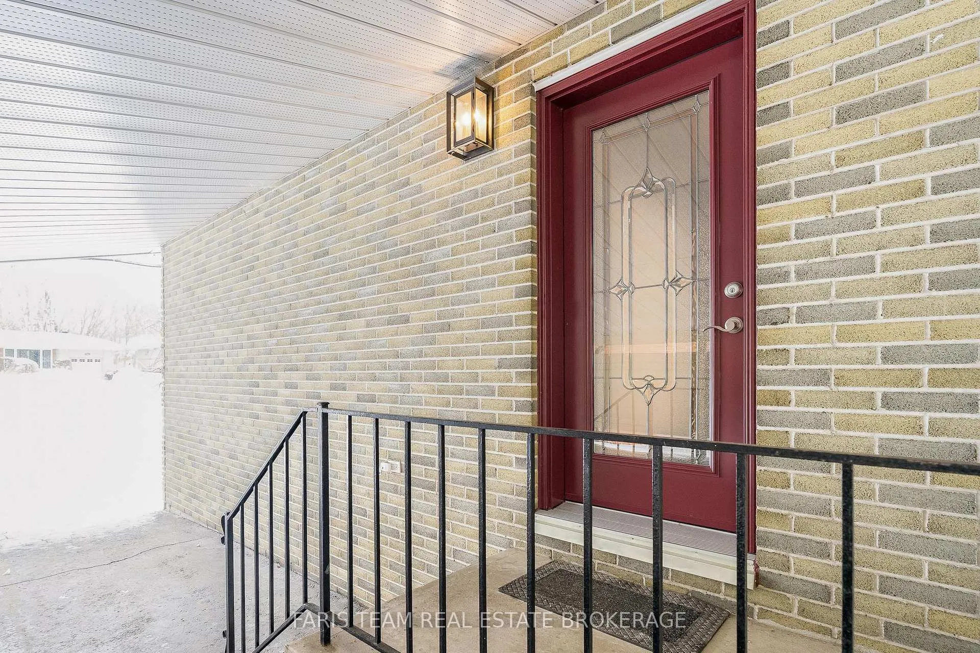 Photo 2 of 64 Steel Street, Barrie, Grove East — HOMEH