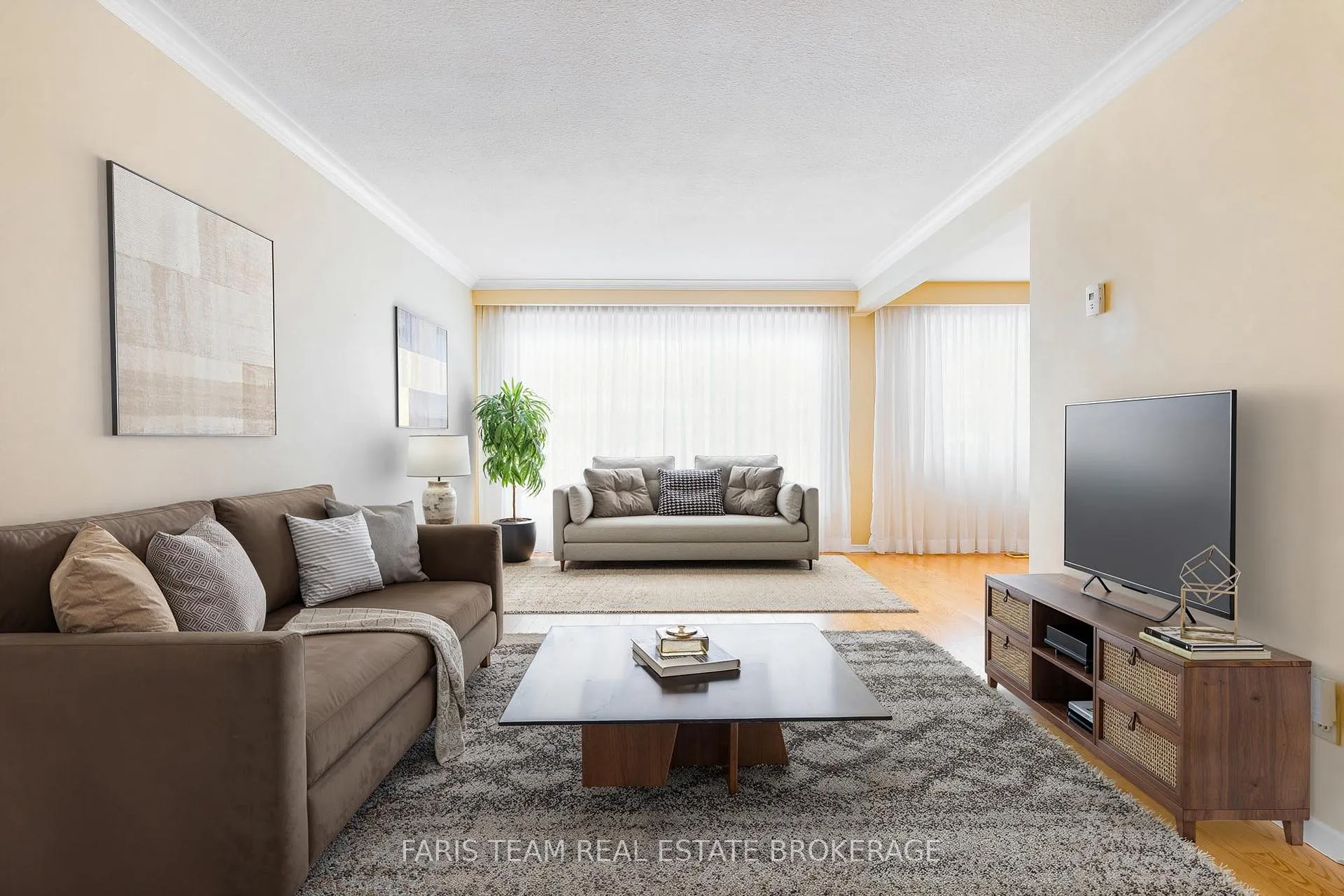 Photo 10 of 64 Steel Street, Barrie, Grove East — HOMEH