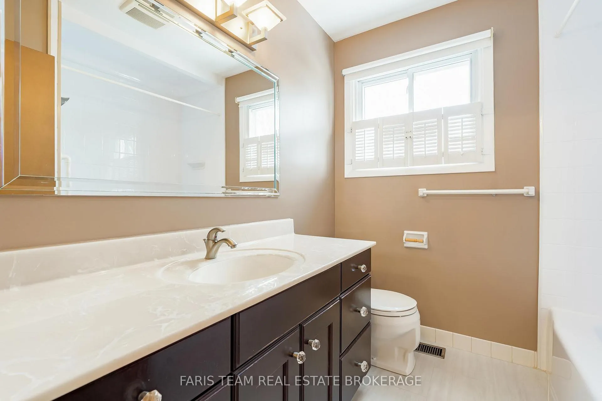 Photo 18 of 64 Steel Street, Barrie, Grove East — HOMEH