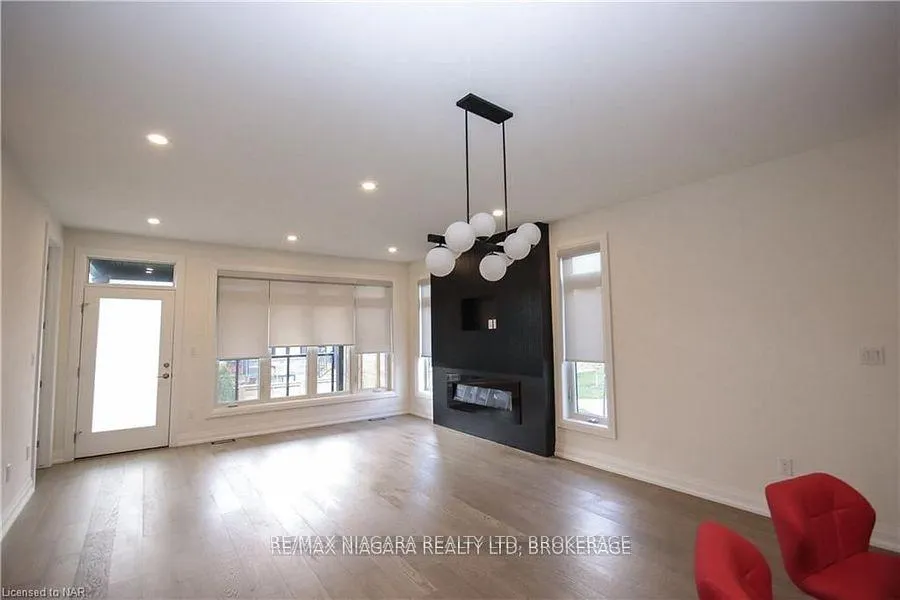 Photo 2 of Unit 27, 9150 Willoughby Drive, Niagara Falls, Chippawa — HOMEH