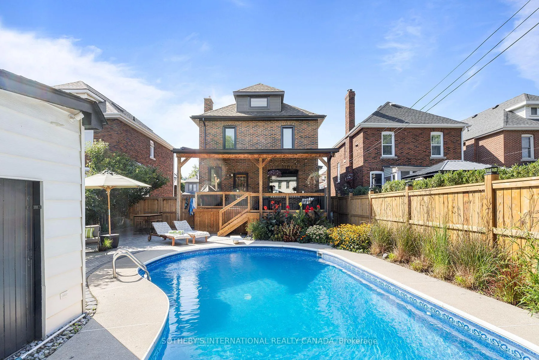 Photo 38 of 253 Graham Avenue S, Hamilton, Delta — HOMEH
