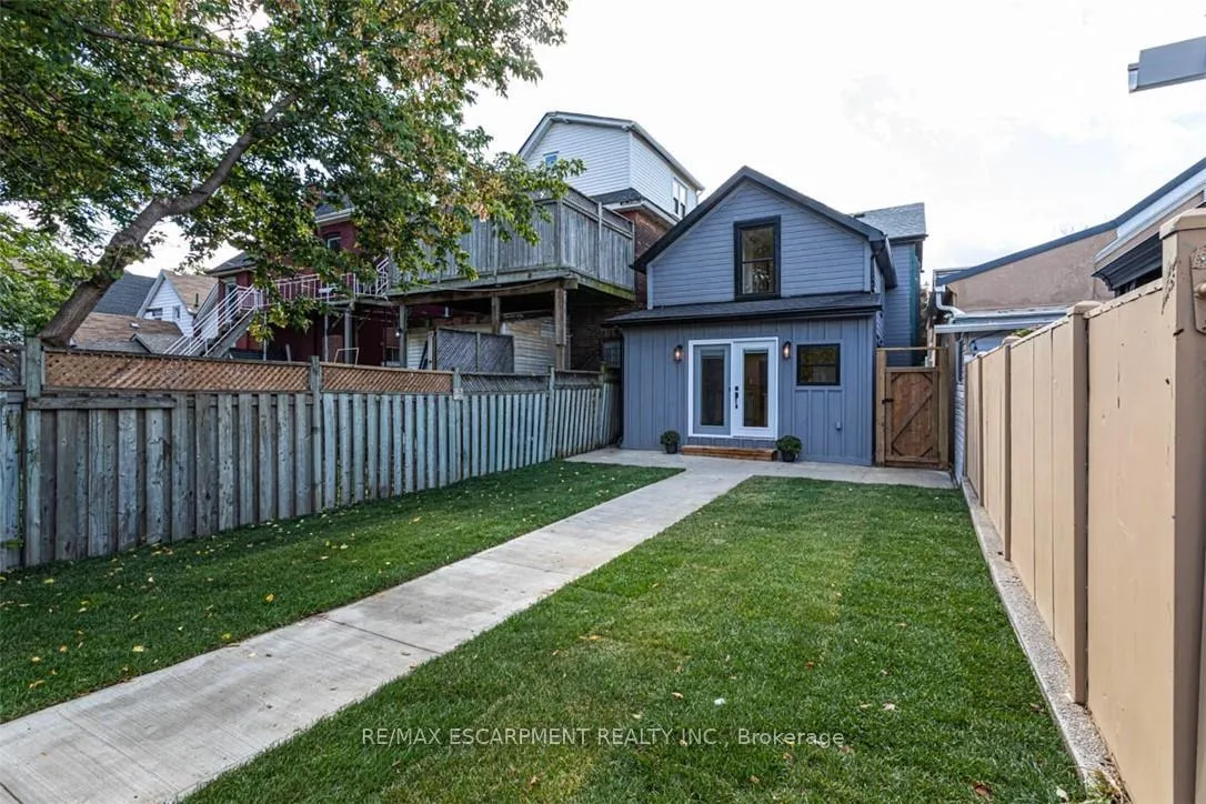 Photo 38 of 15 Century Street, Hamilton, Landsdale — HOMEH
