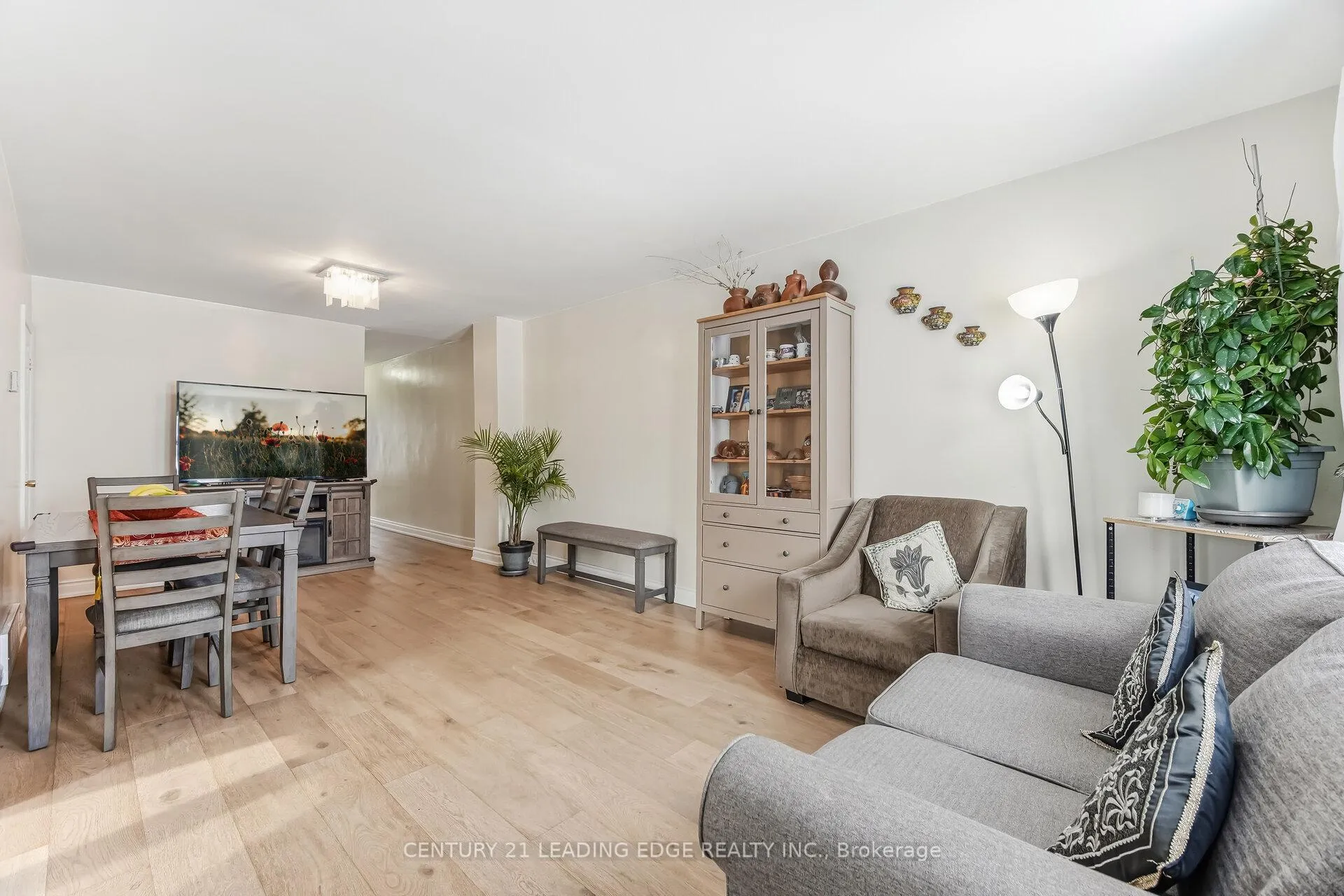 Photo 6 of 58 Rushley Drive, Scarborough, Bendale — HOMEH