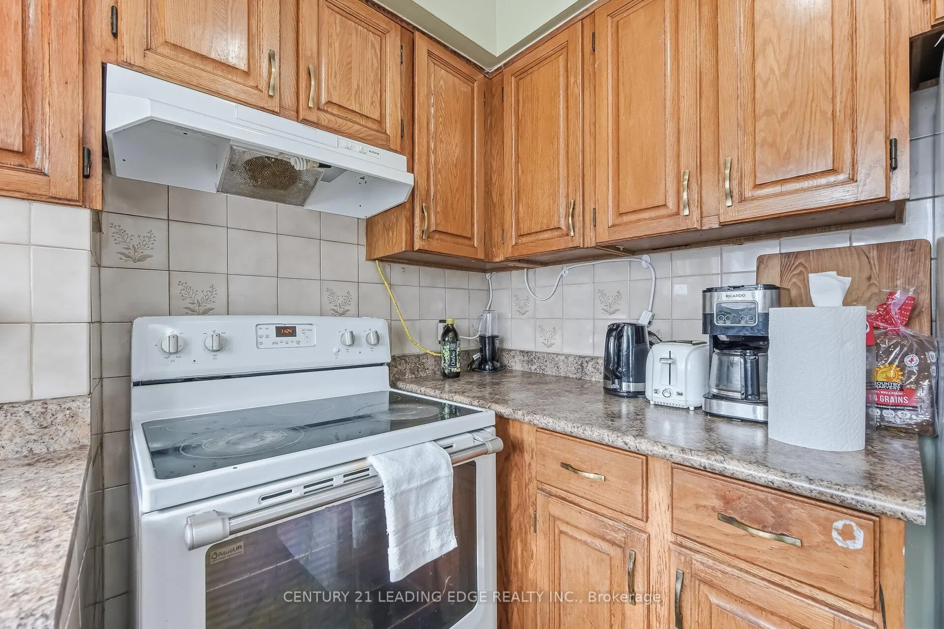 Photo 14 of 58 Rushley Drive, Scarborough, Bendale — HOMEH