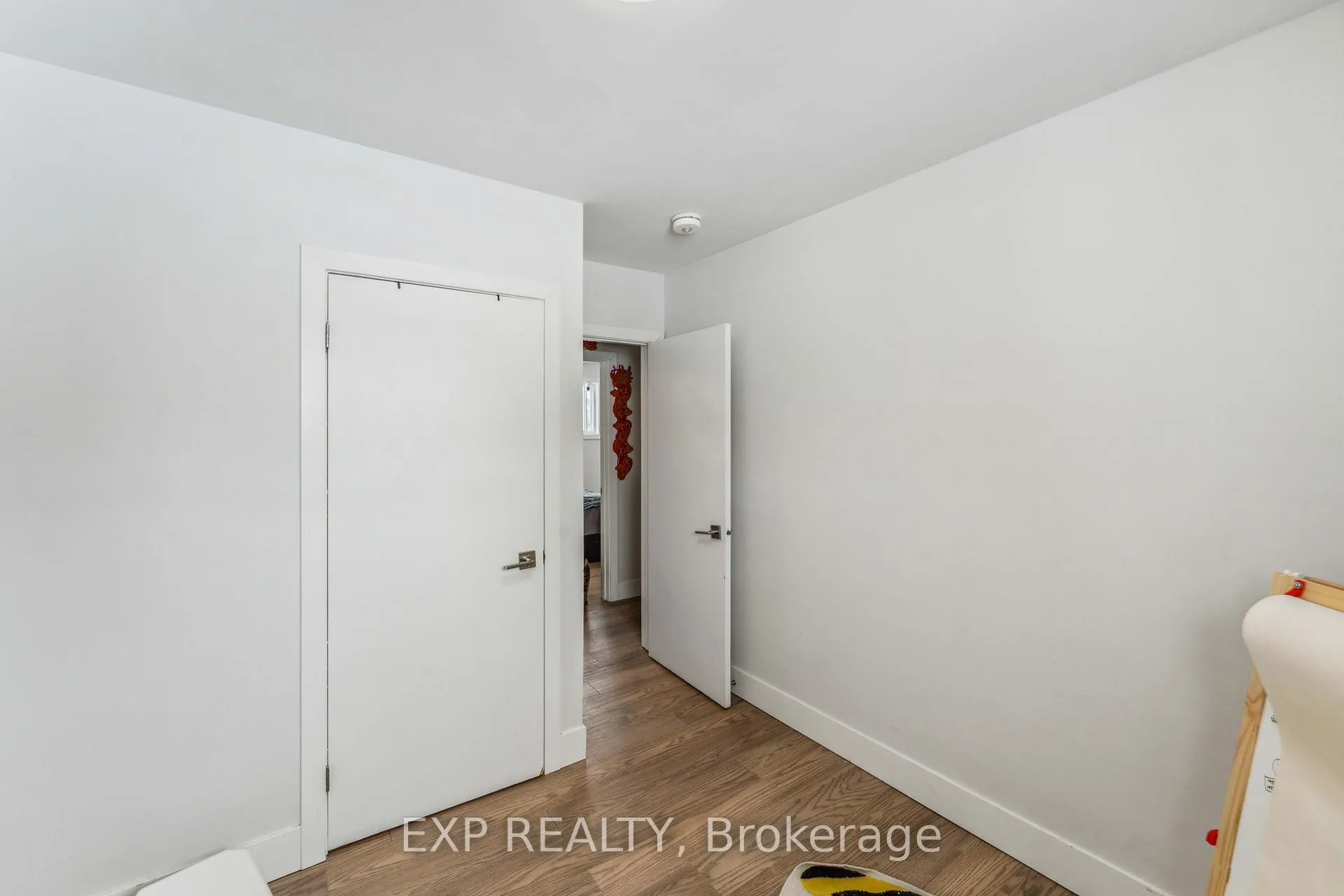 Photo 15 of 44 Sherry Lane, Ottawa, Manordale — HOMEH