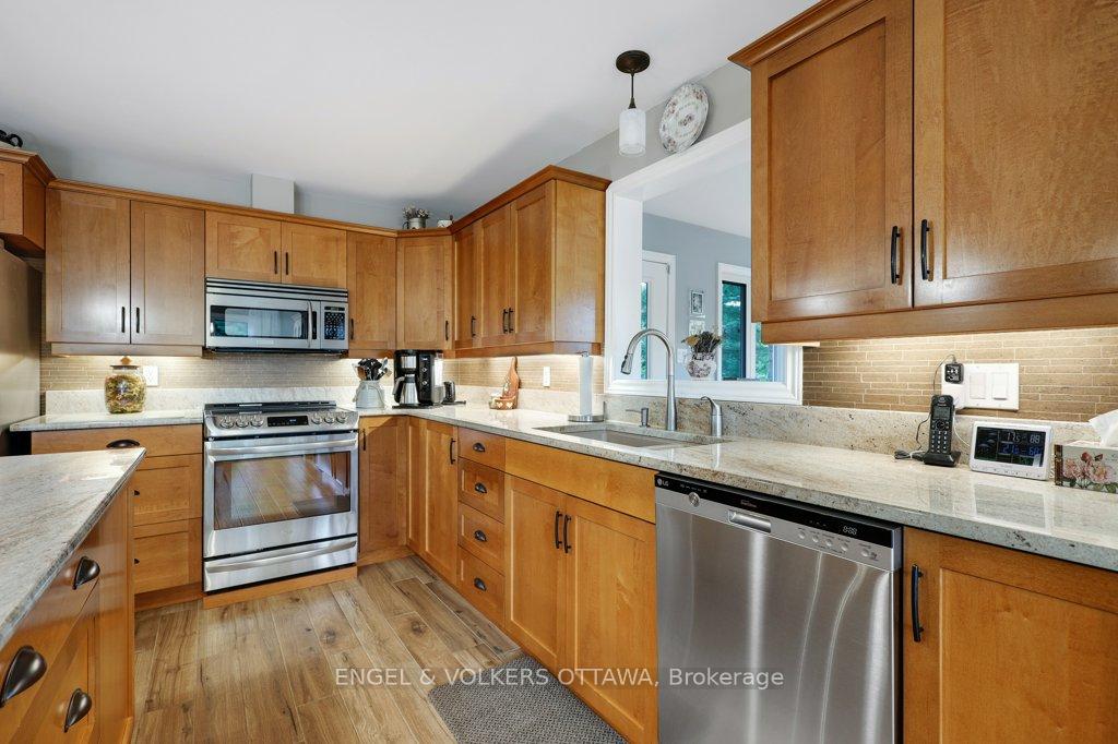 Photo 10 of 916 Humphries Road, Horton, Horton Twp — HOMEH