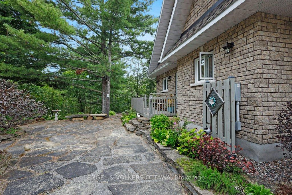 Photo 30 of 916 Humphries Road, Horton, Horton Twp — HOMEH