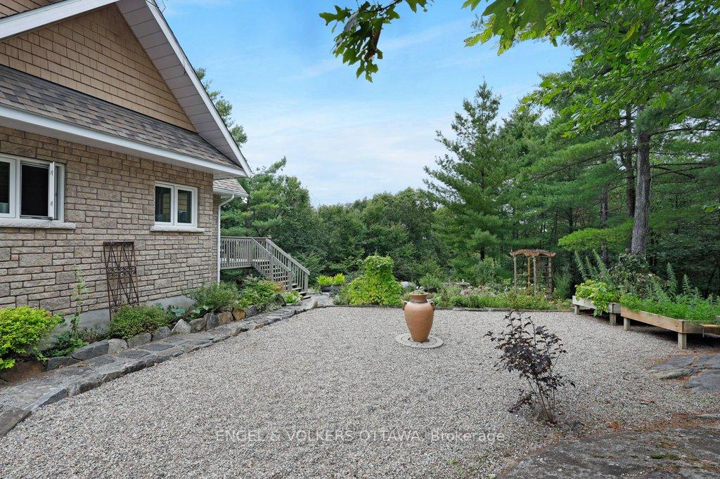 Photo 31 of 916 Humphries Road, Horton, Horton Twp — HOMEH