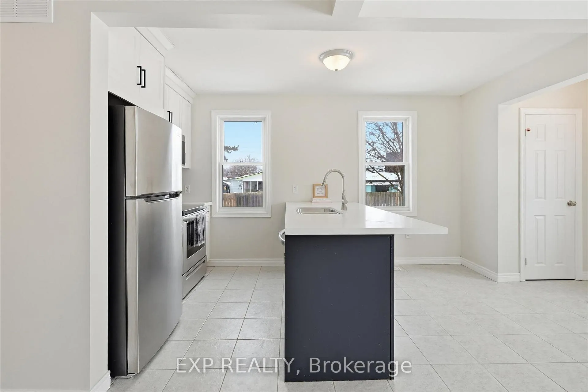 Photo 8 of 91 Devon Road, St. Catharines, Vine/Linwell — HOMEH