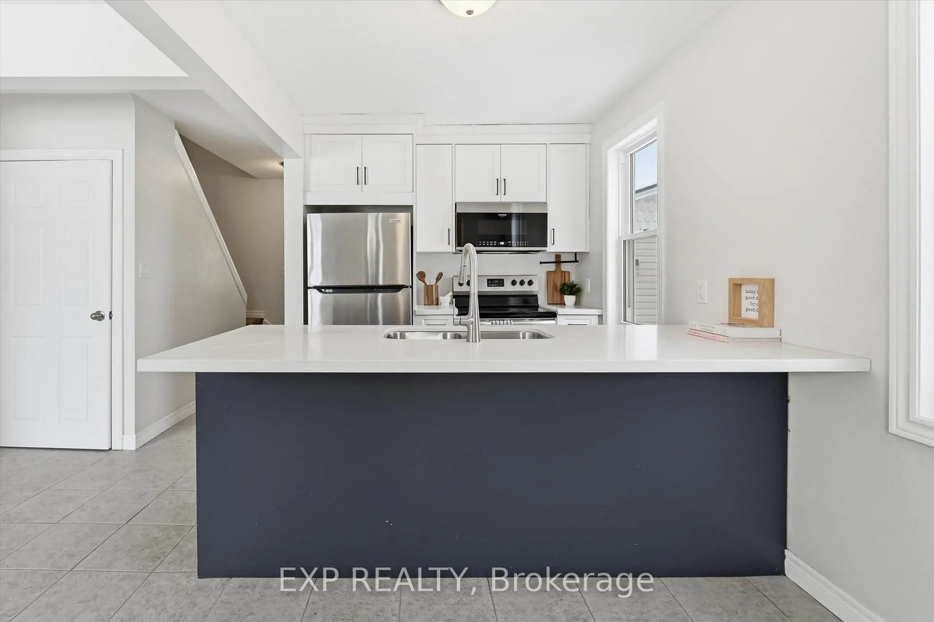 Photo 10 of 91 Devon Road, St. Catharines, Vine/Linwell — HOMEH