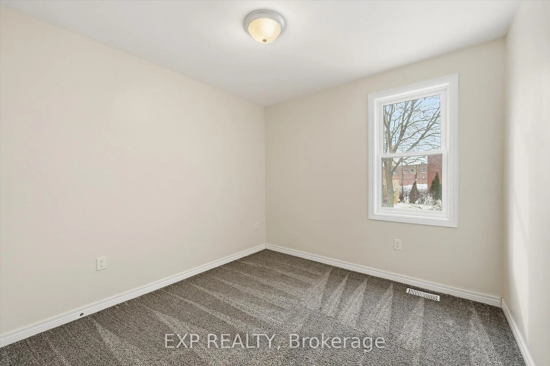 Photo 14 of 91 Devon Road, St. Catharines, Vine/Linwell — HOMEH