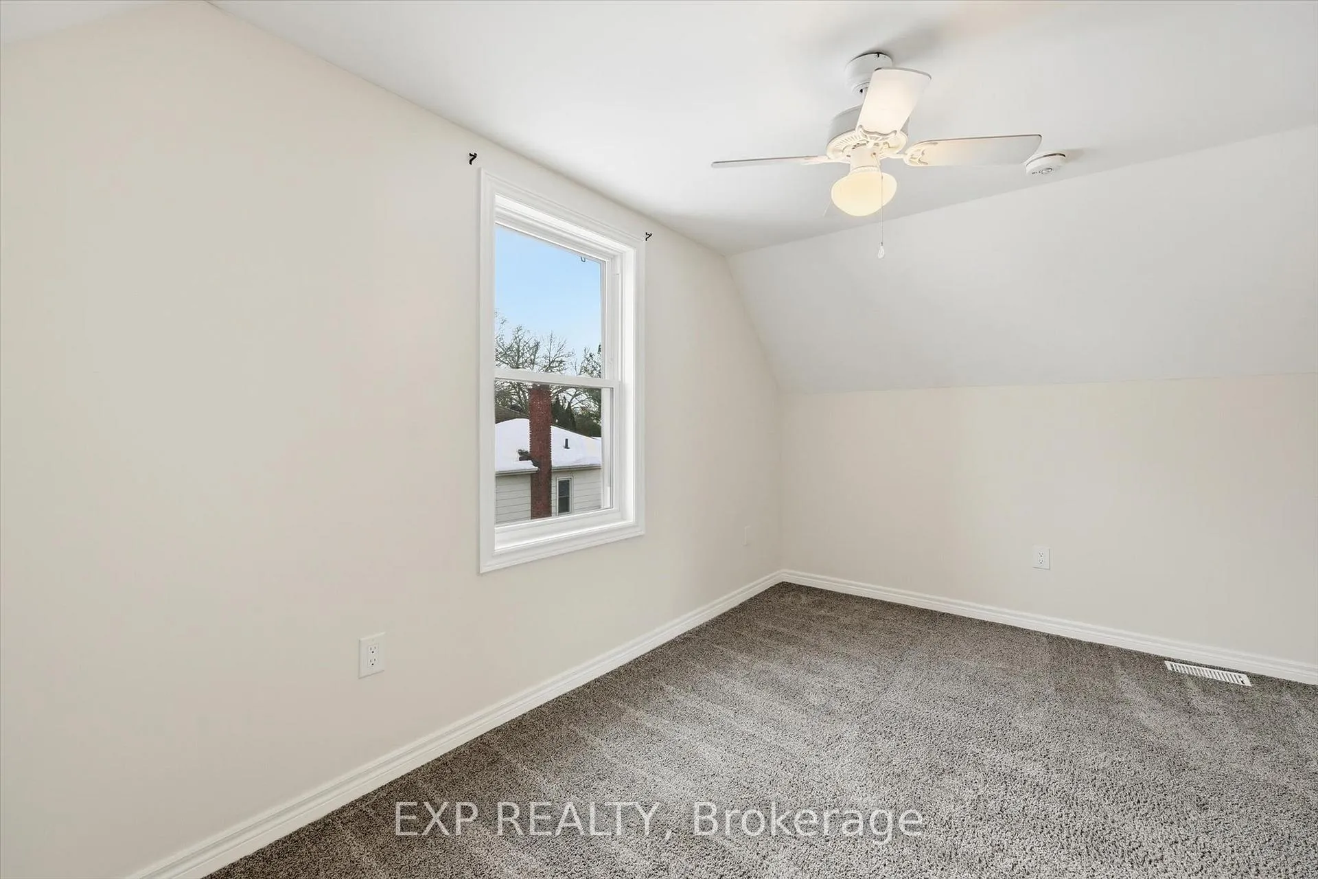 Photo 24 of 91 Devon Road, St. Catharines, Vine/Linwell — HOMEH
