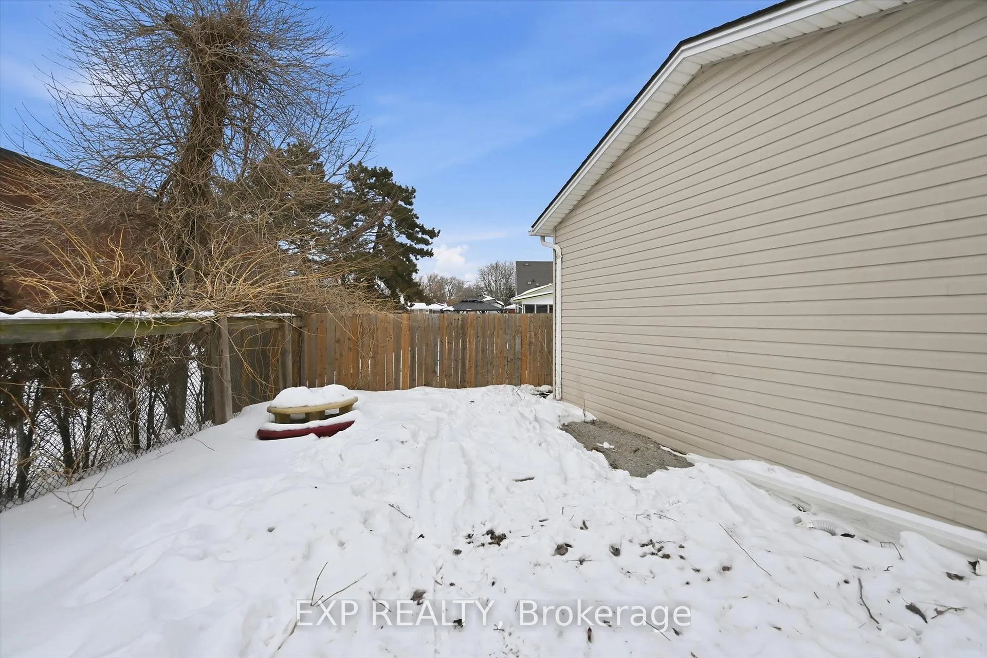Photo 41 of 91 Devon Road, St. Catharines, Vine/Linwell — HOMEH
