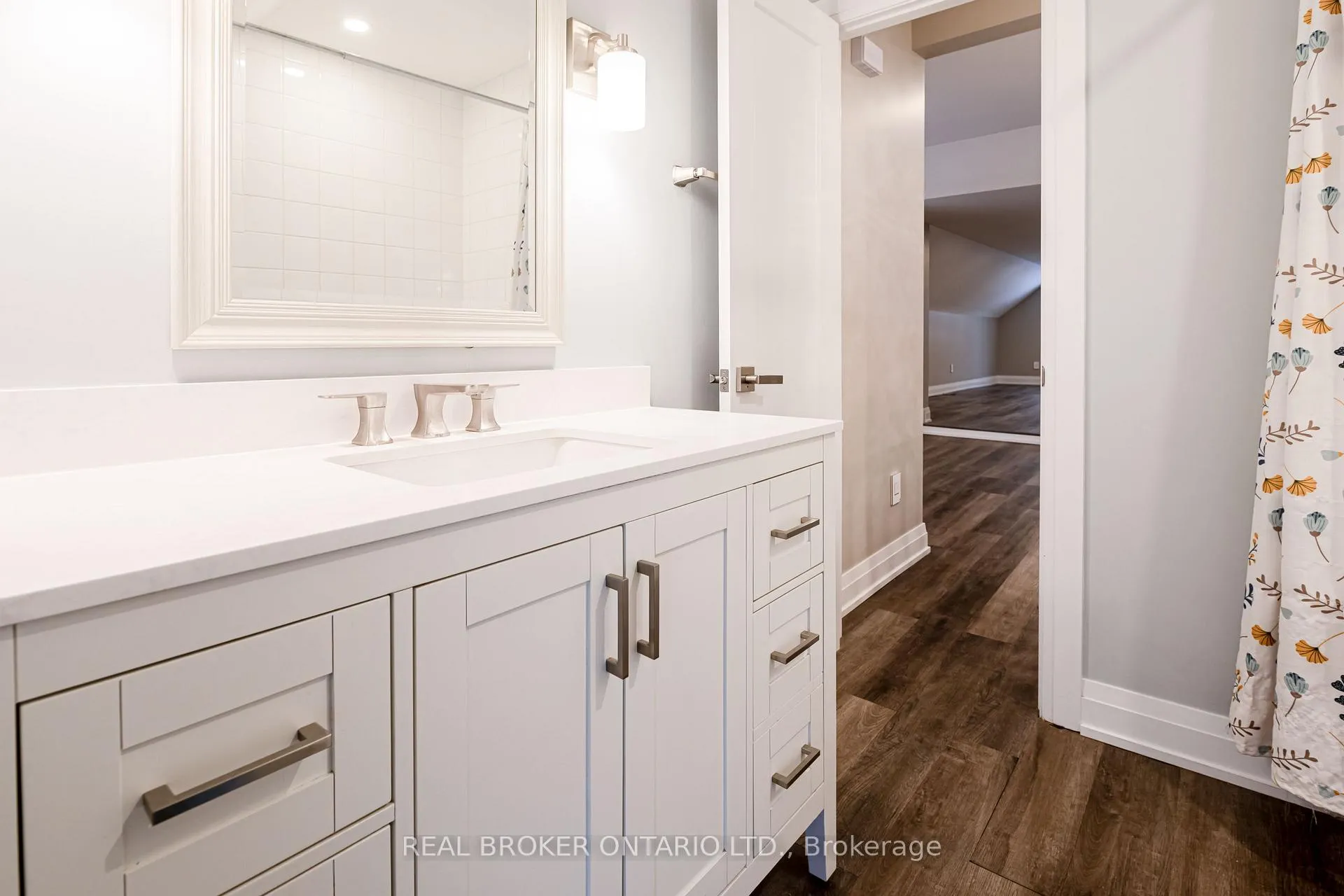 Photo 17 of Unit B, 81 Queen Street, Smiths Falls — HOMEH