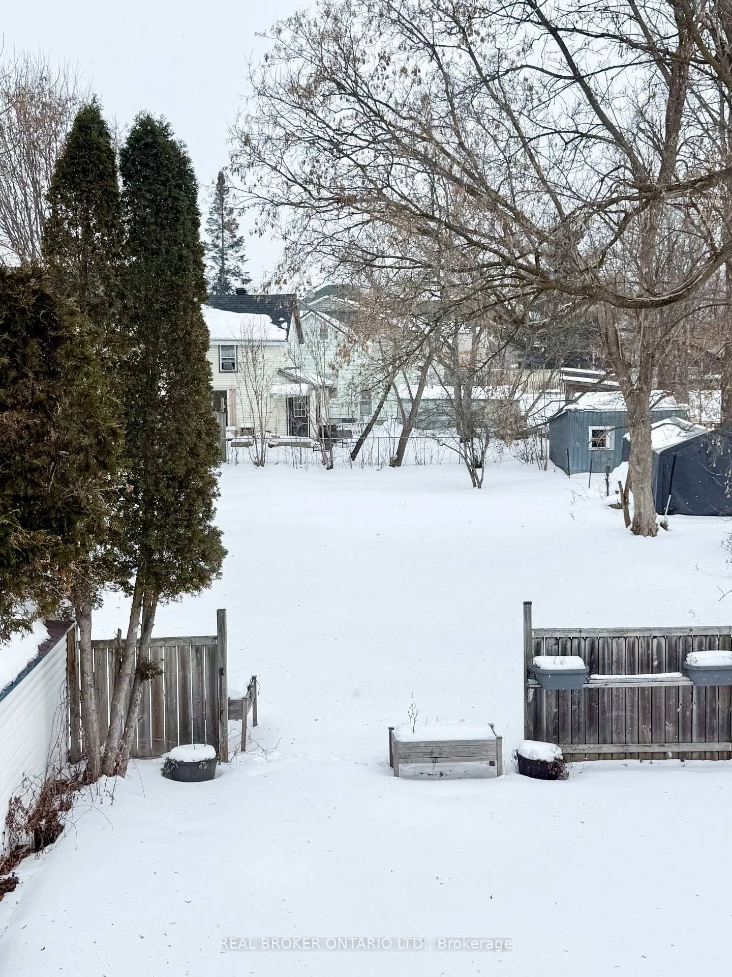 Photo 22 of Unit B, 81 Queen Street, Smiths Falls — HOMEH