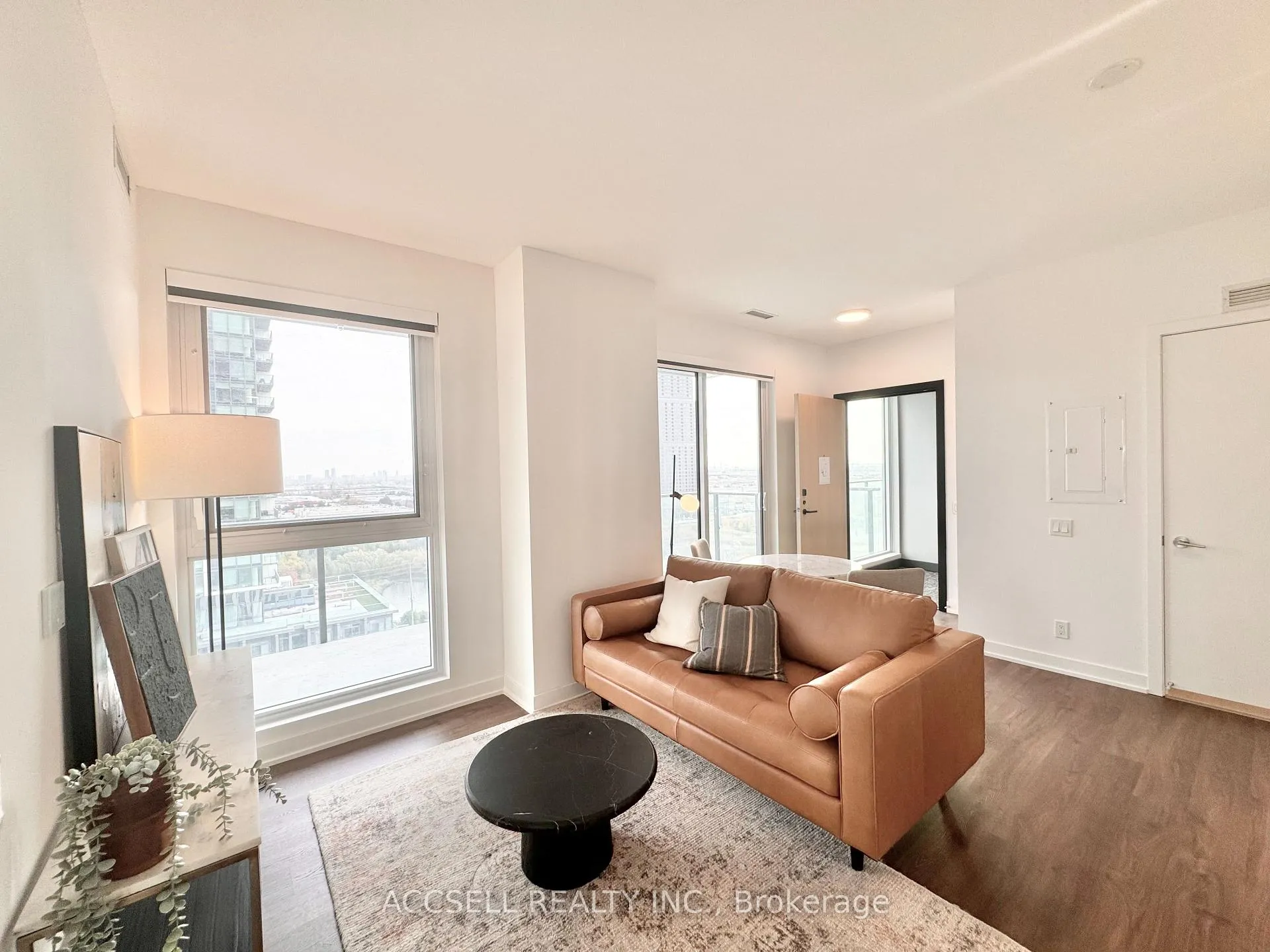 Photo 1 of Unit W1002, 185 Millway Drive, Vaughan, Vaughan Corporate Centre — HOMEH