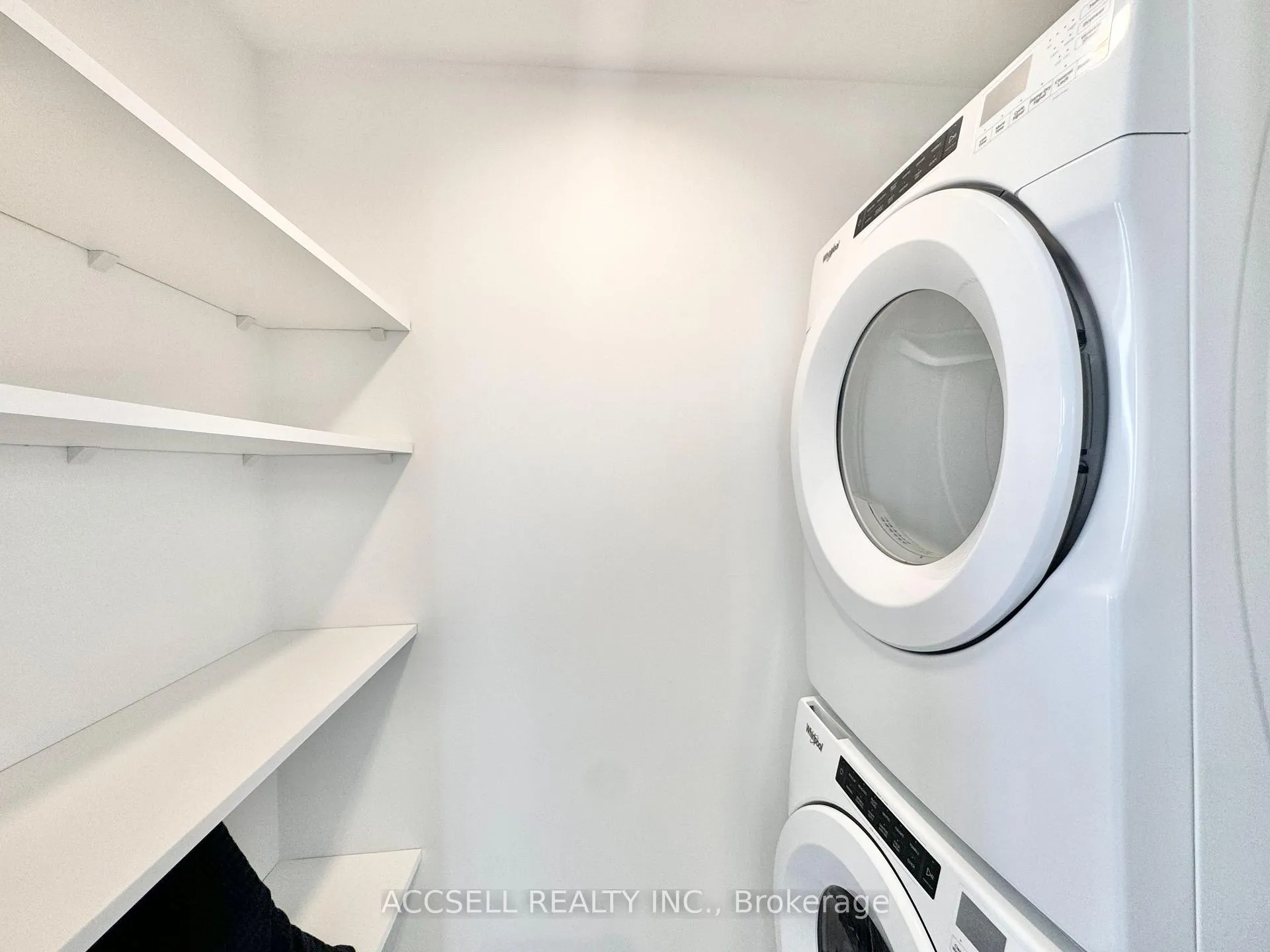 Photo 8 of Unit W1002, 185 Millway Drive, Vaughan, Vaughan Corporate Centre — HOMEH