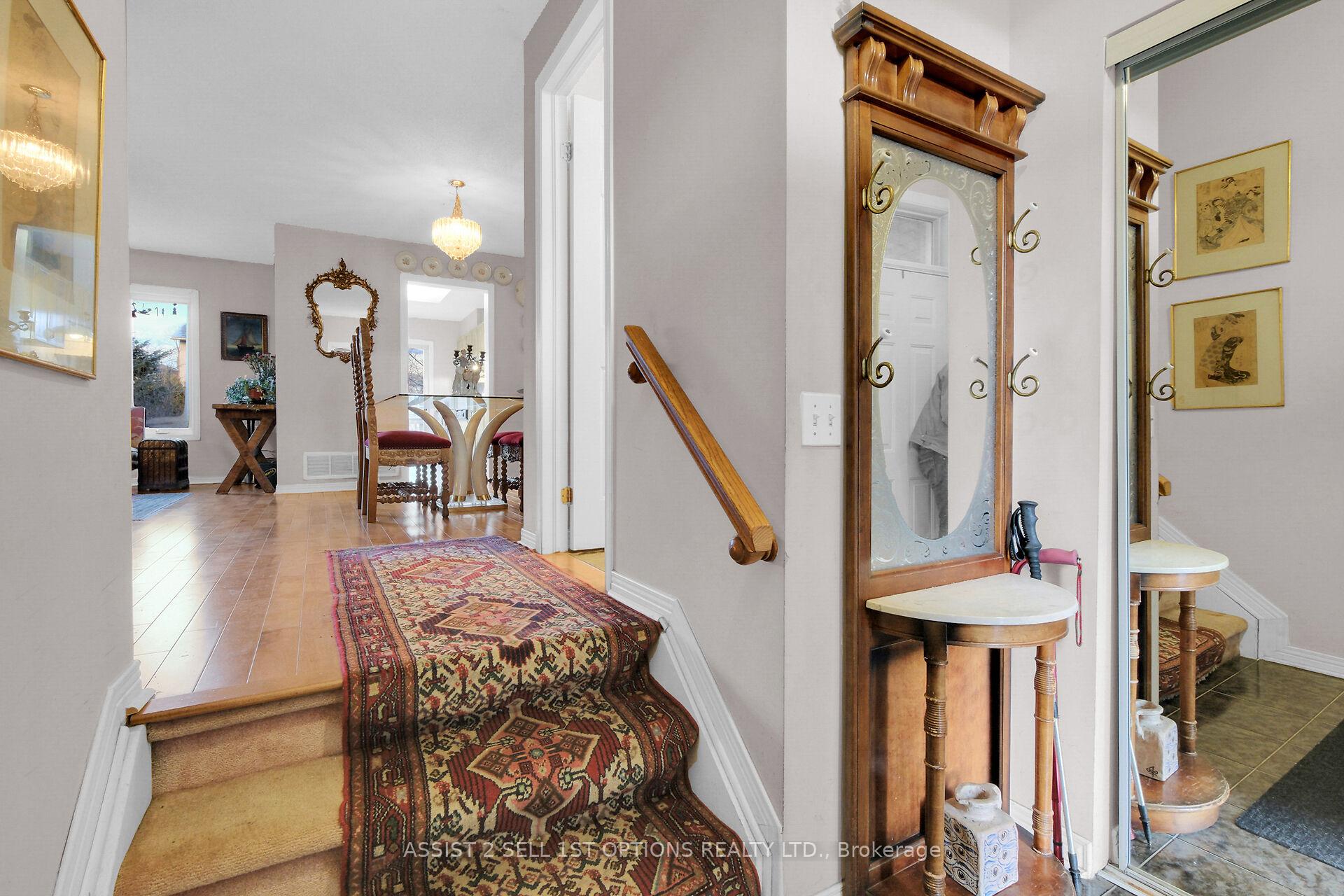Photo 2 of 31 Rhapsody Lane S, Ottawa, Hunt Club Woods — HOMEH