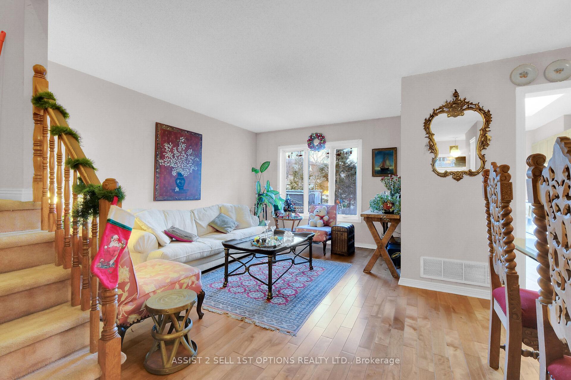 Photo 5 of 31 Rhapsody Lane S, Ottawa, Hunt Club Woods — HOMEH