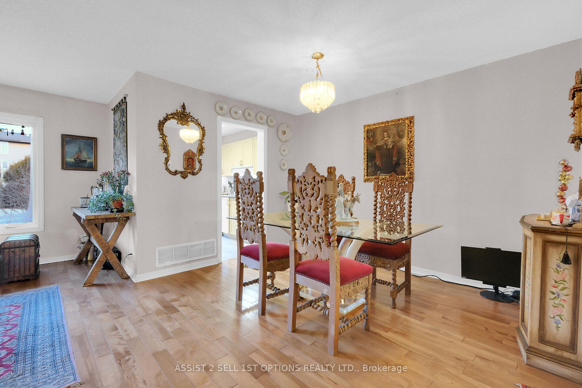 Photo 7 of 31 Rhapsody Lane S, Ottawa, Hunt Club Woods — HOMEH