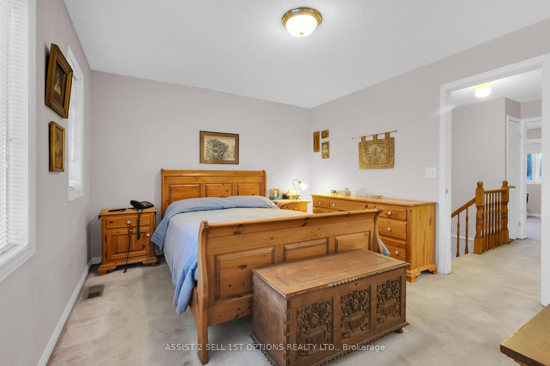 Photo 18 of 31 Rhapsody Lane S, Ottawa, Hunt Club Woods — HOMEH
