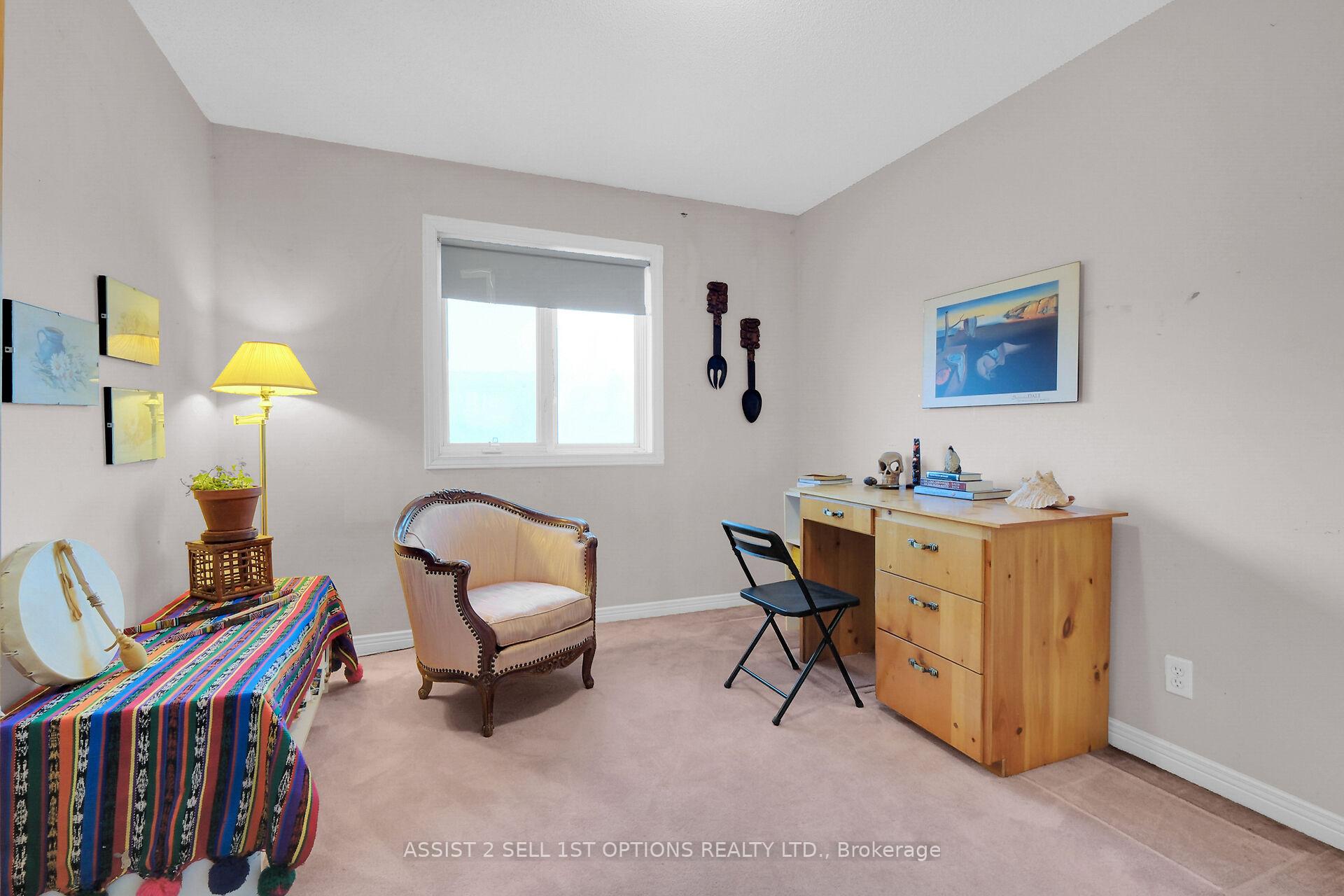 Photo 20 of 31 Rhapsody Lane S, Ottawa, Hunt Club Woods — HOMEH