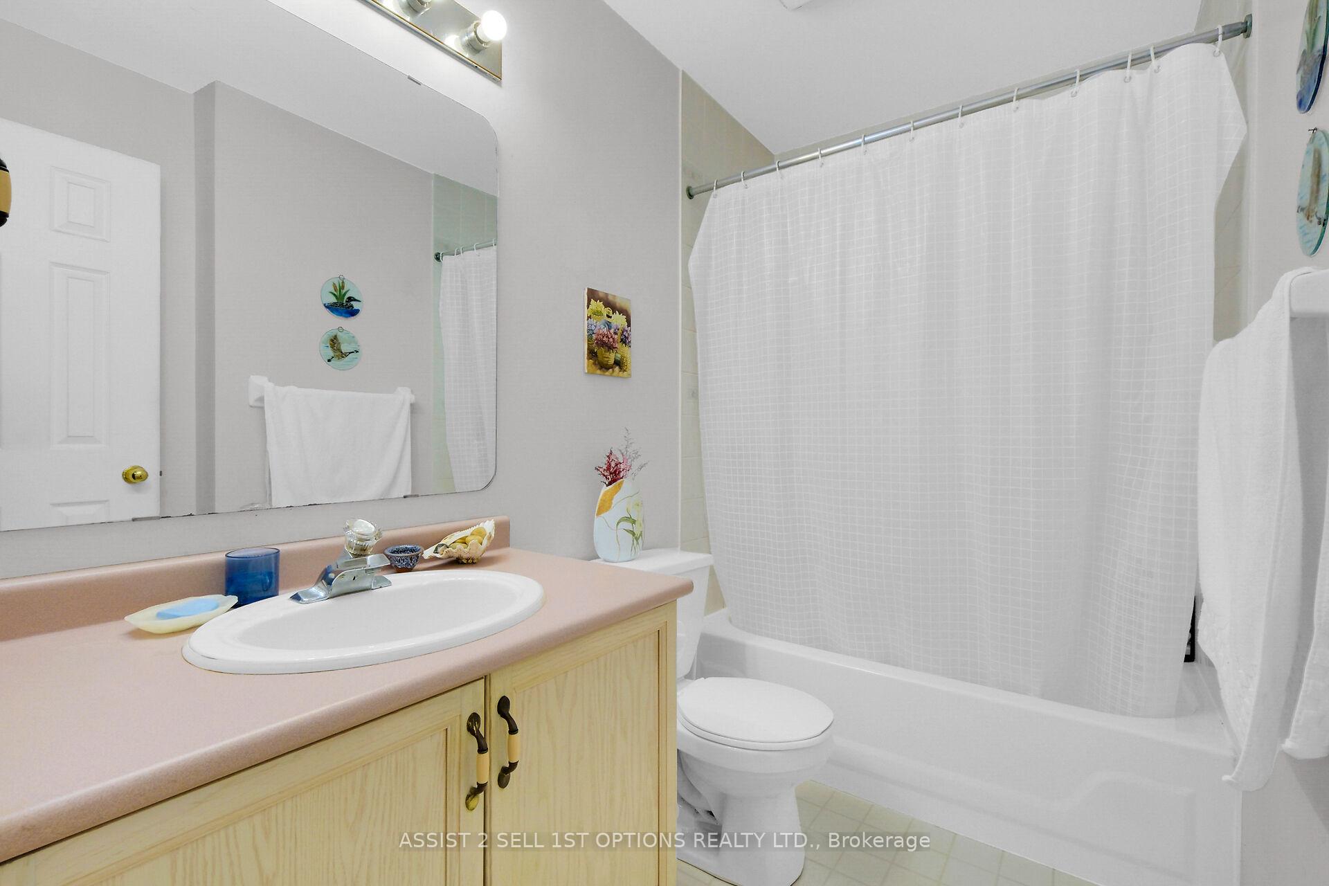 Photo 21 of 31 Rhapsody Lane S, Ottawa, Hunt Club Woods — HOMEH