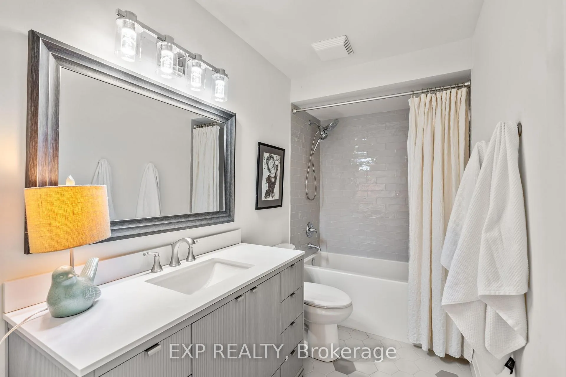 Photo 35 of 24 Riverview Drive, Scugog, Port Perry — HOMEH